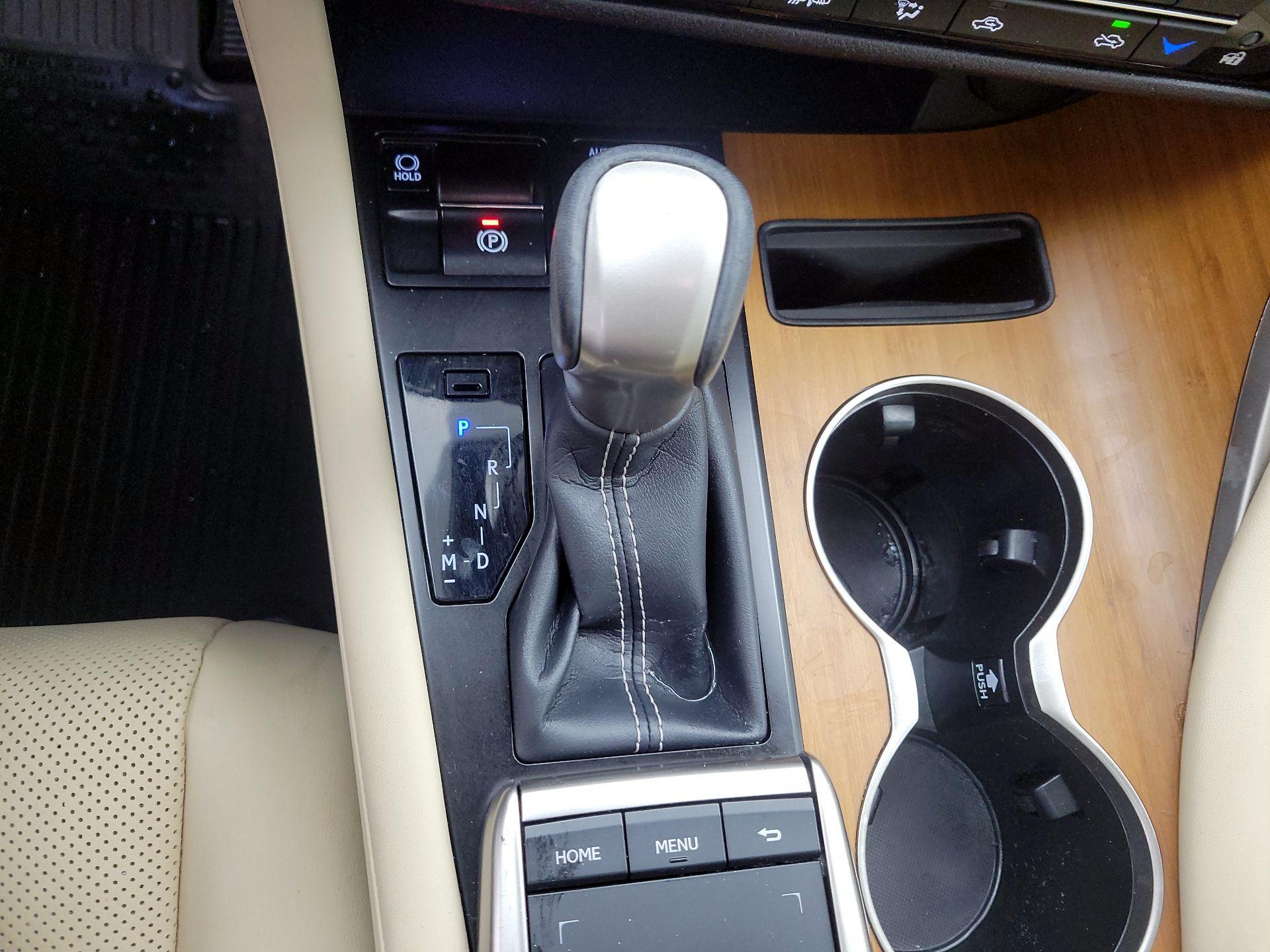 Thumbnail: 2022 Lexus RX - 17