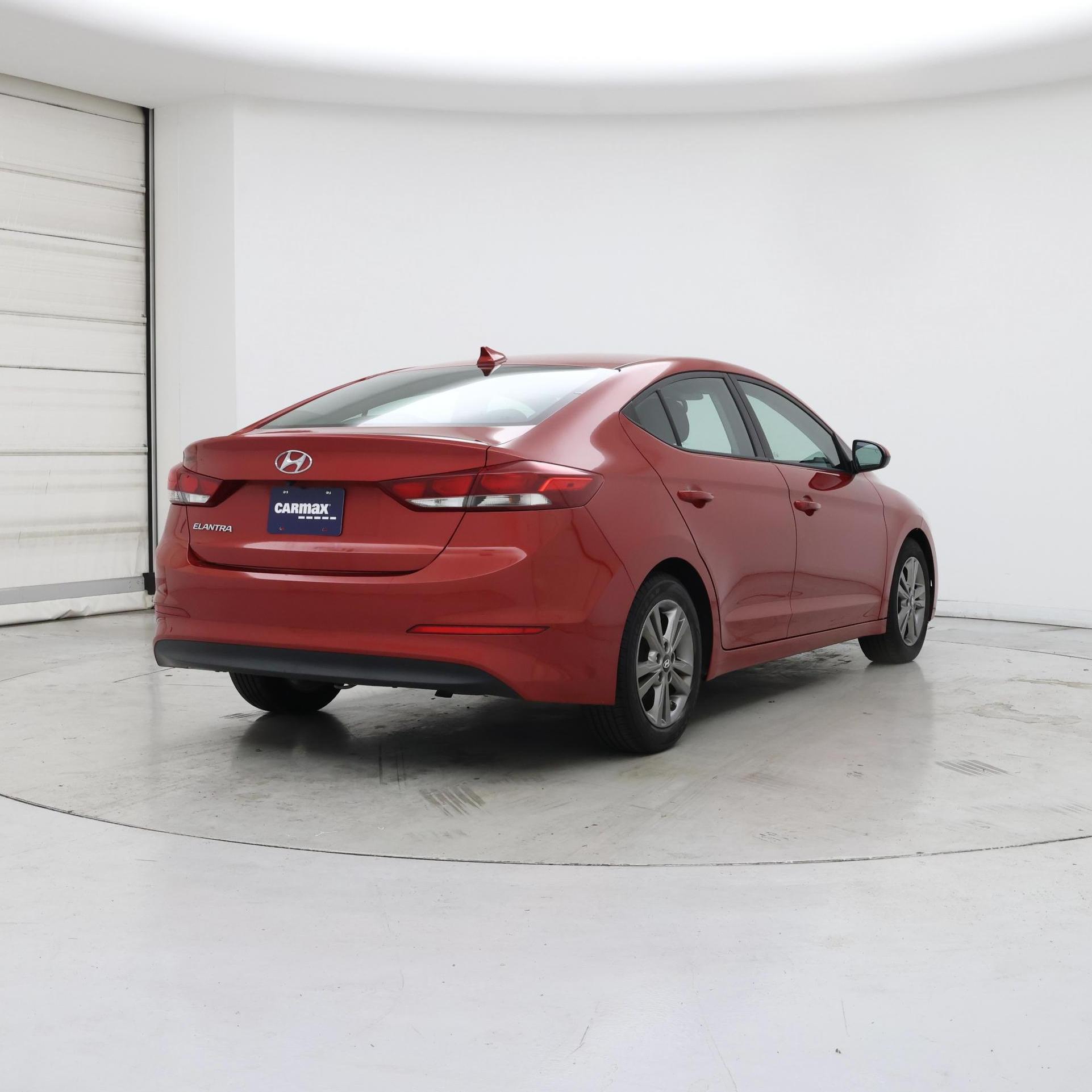 Thumbnail: 2017 Hyundai Elantra - 8