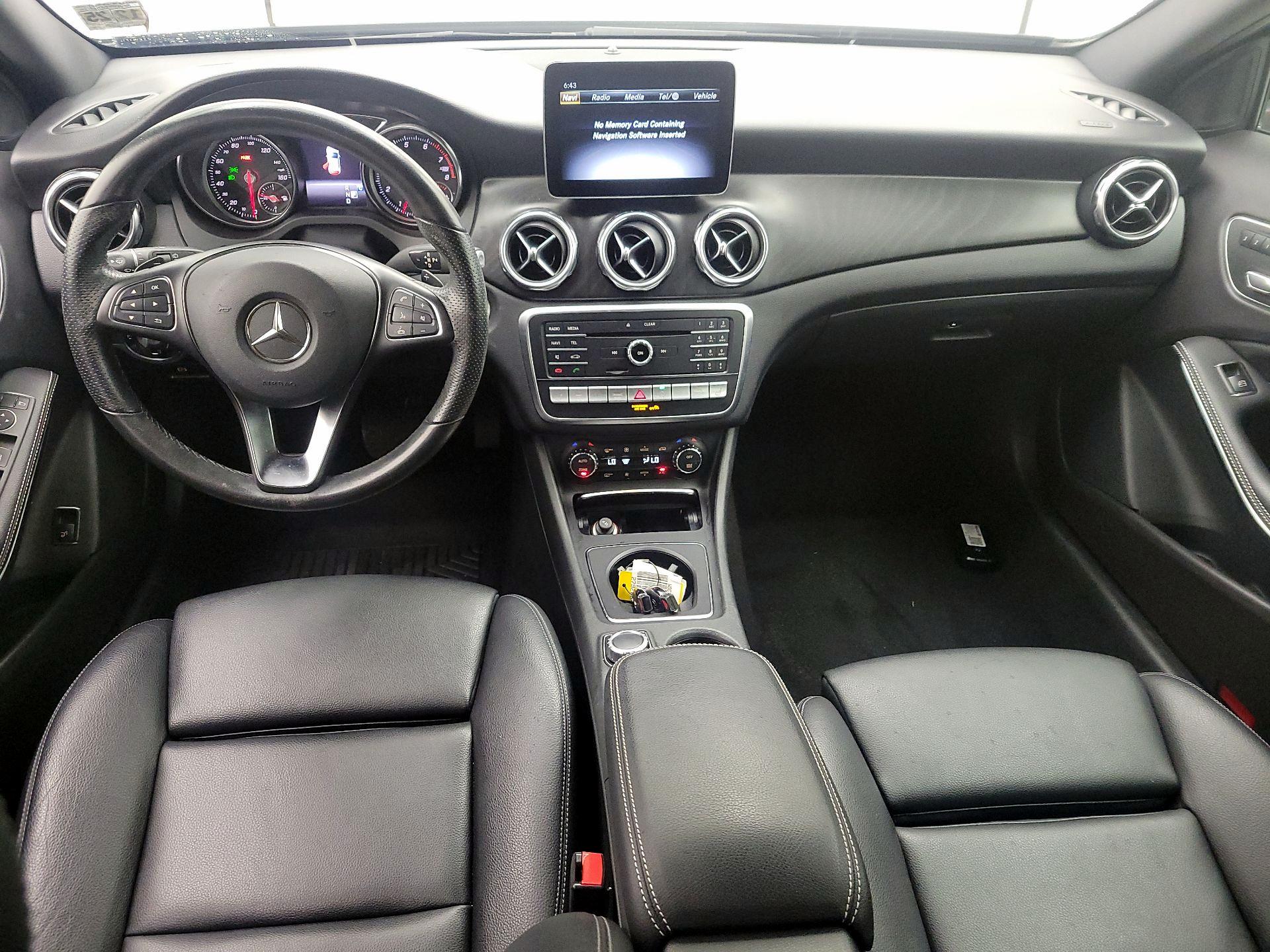 Thumbnail: 2020 Mercedes-Benz GLA - 9