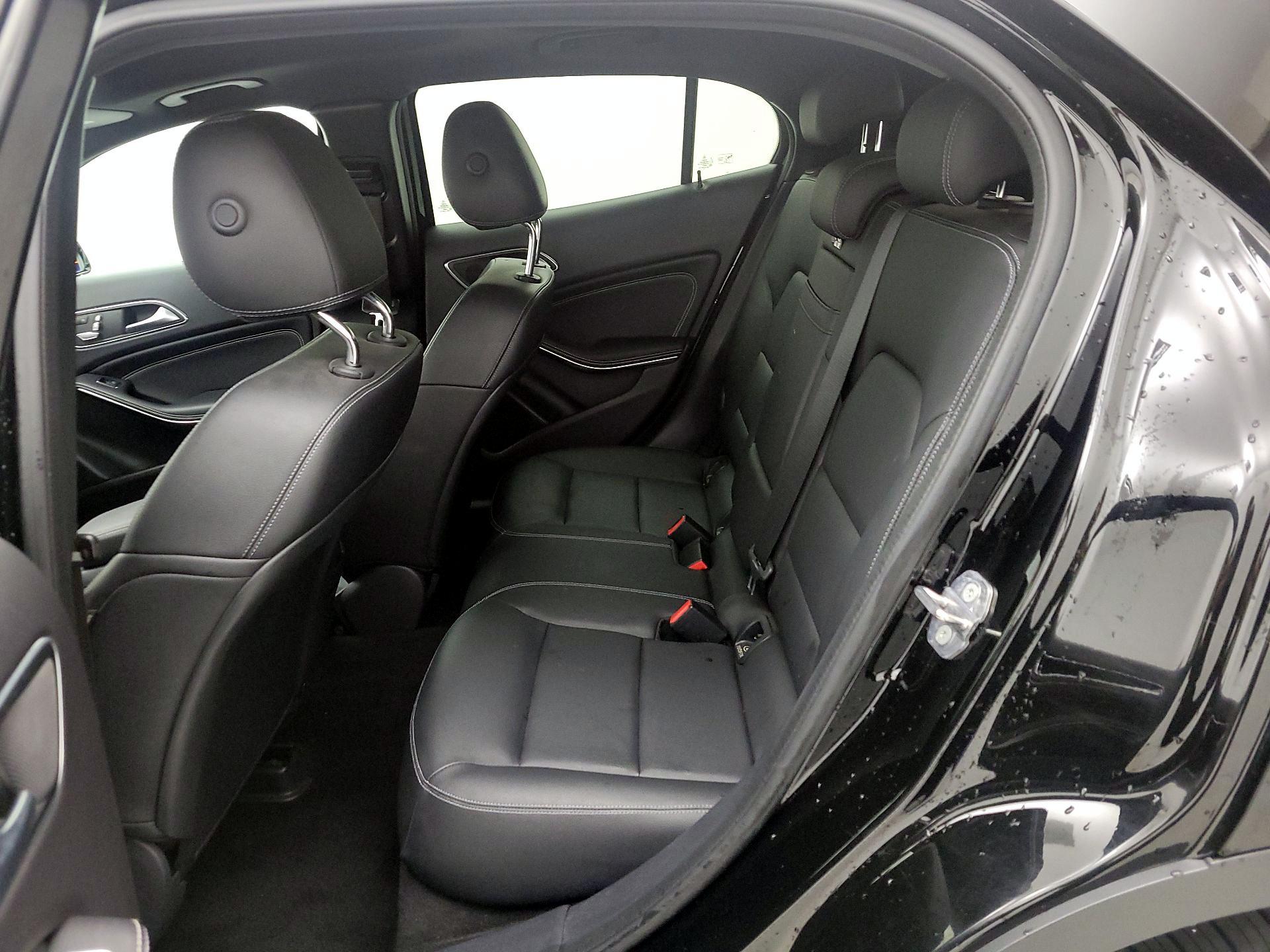 Thumbnail: 2020 Mercedes-Benz GLA - 19