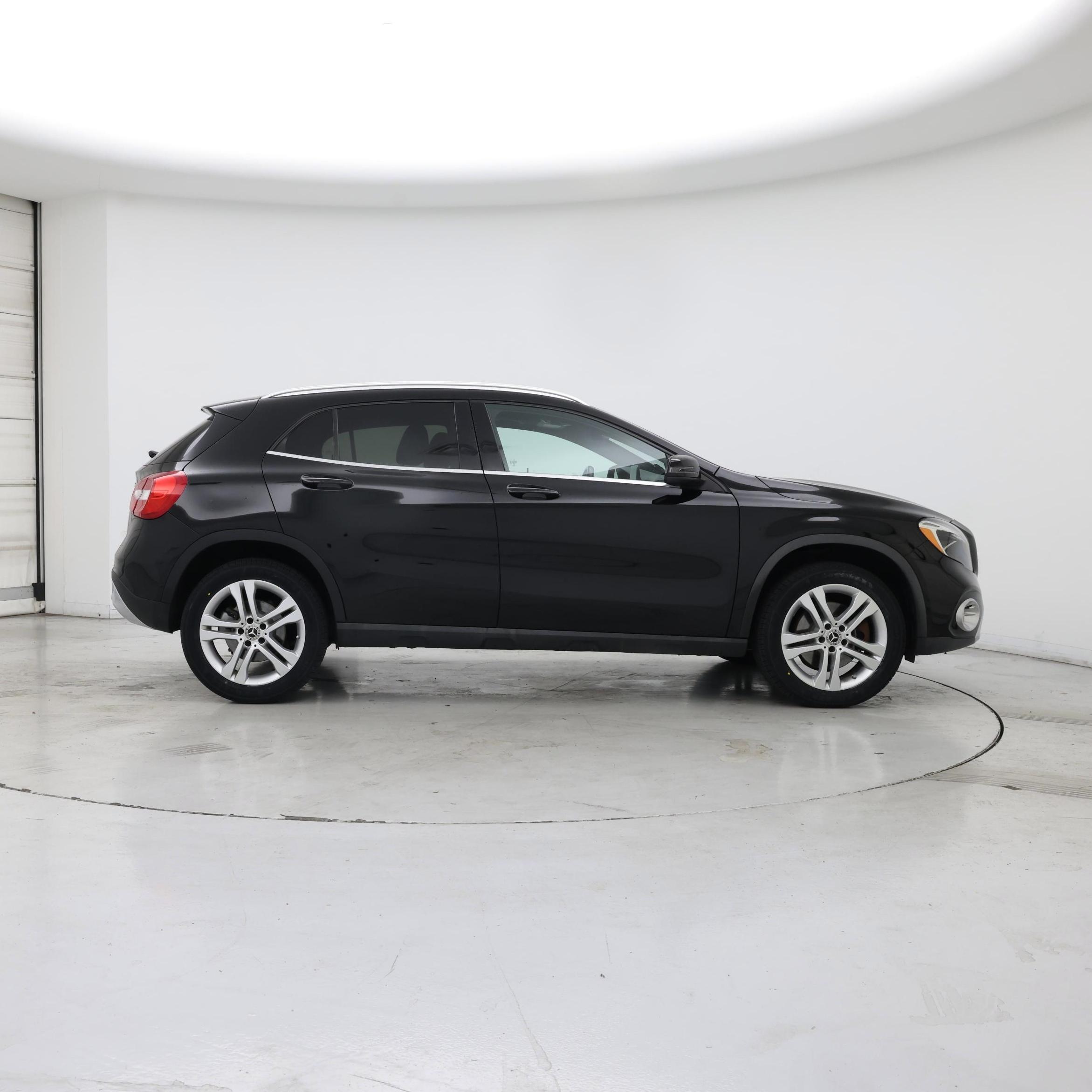 Thumbnail: 2020 Mercedes-Benz GLA - 7