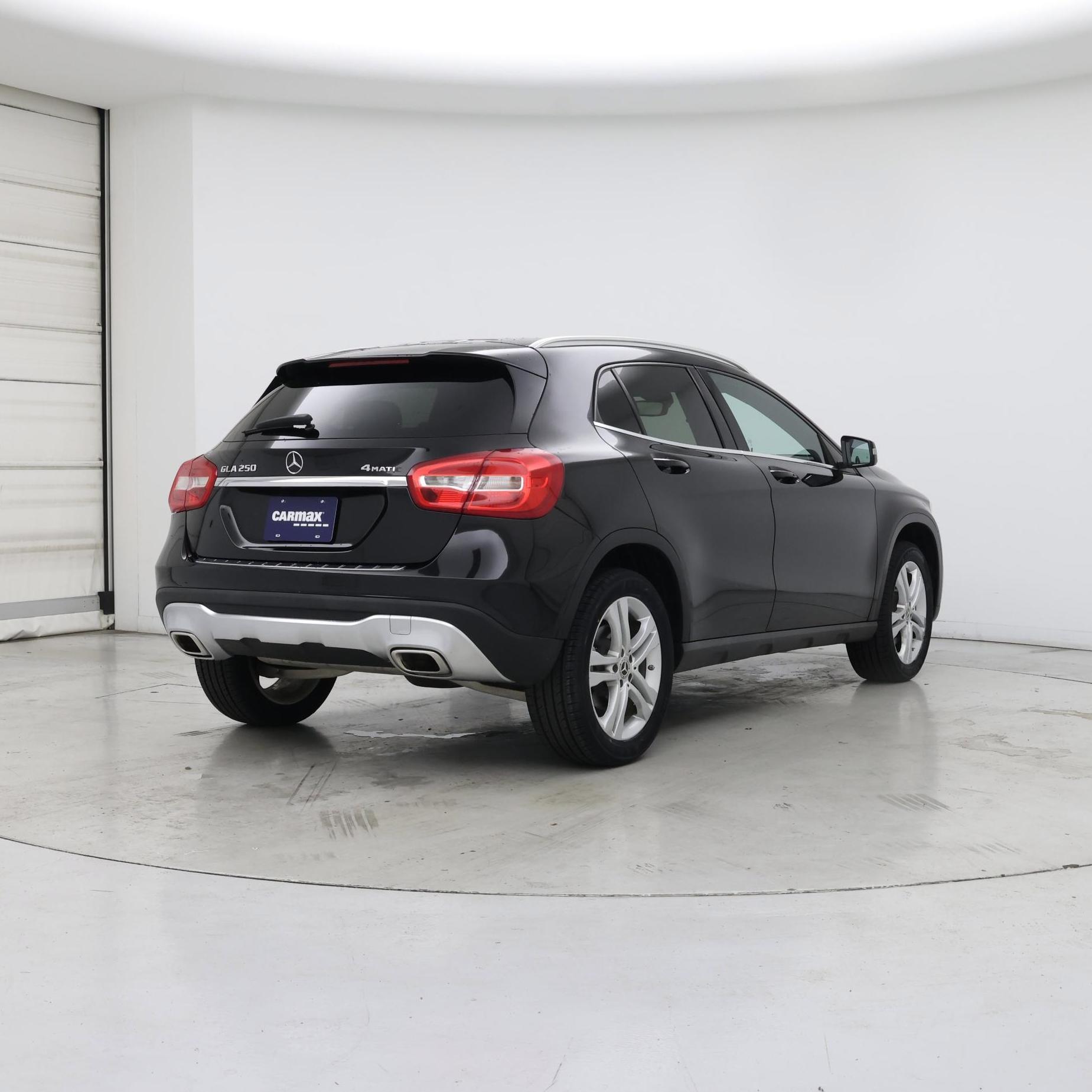 Thumbnail: 2020 Mercedes-Benz GLA - 8