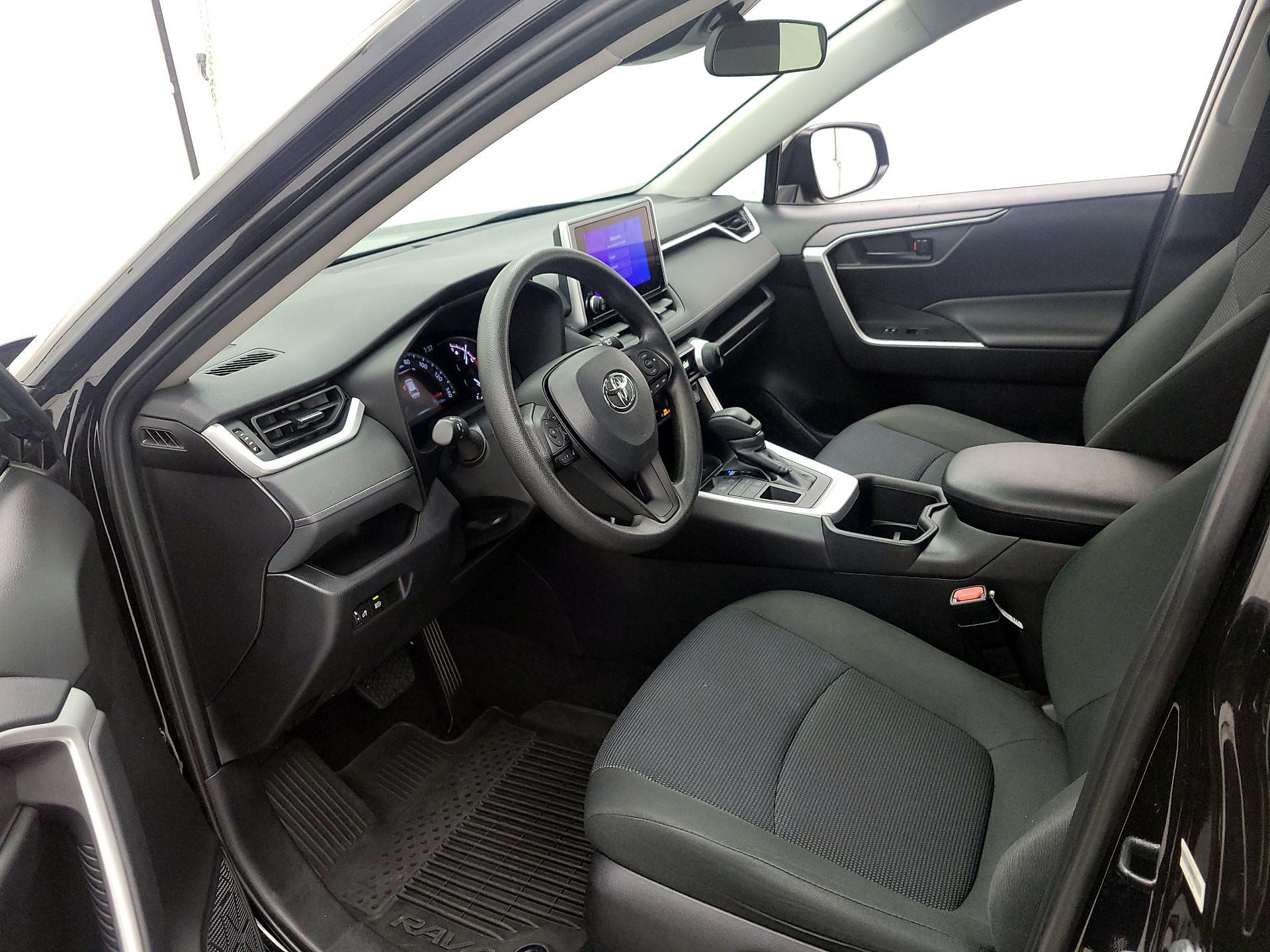 Thumbnail: 2024 Toyota RAV4 - 11