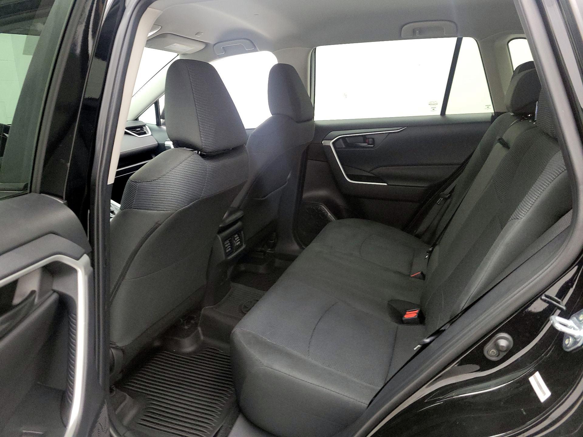 Thumbnail: 2024 Toyota RAV4 - 18