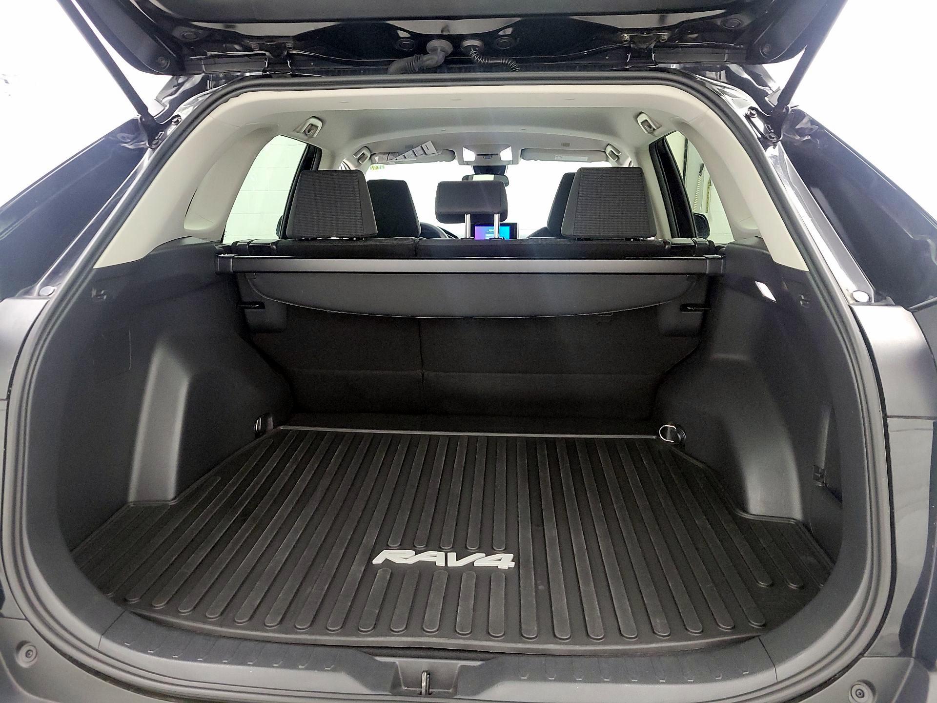 Thumbnail: 2024 Toyota RAV4 - 19