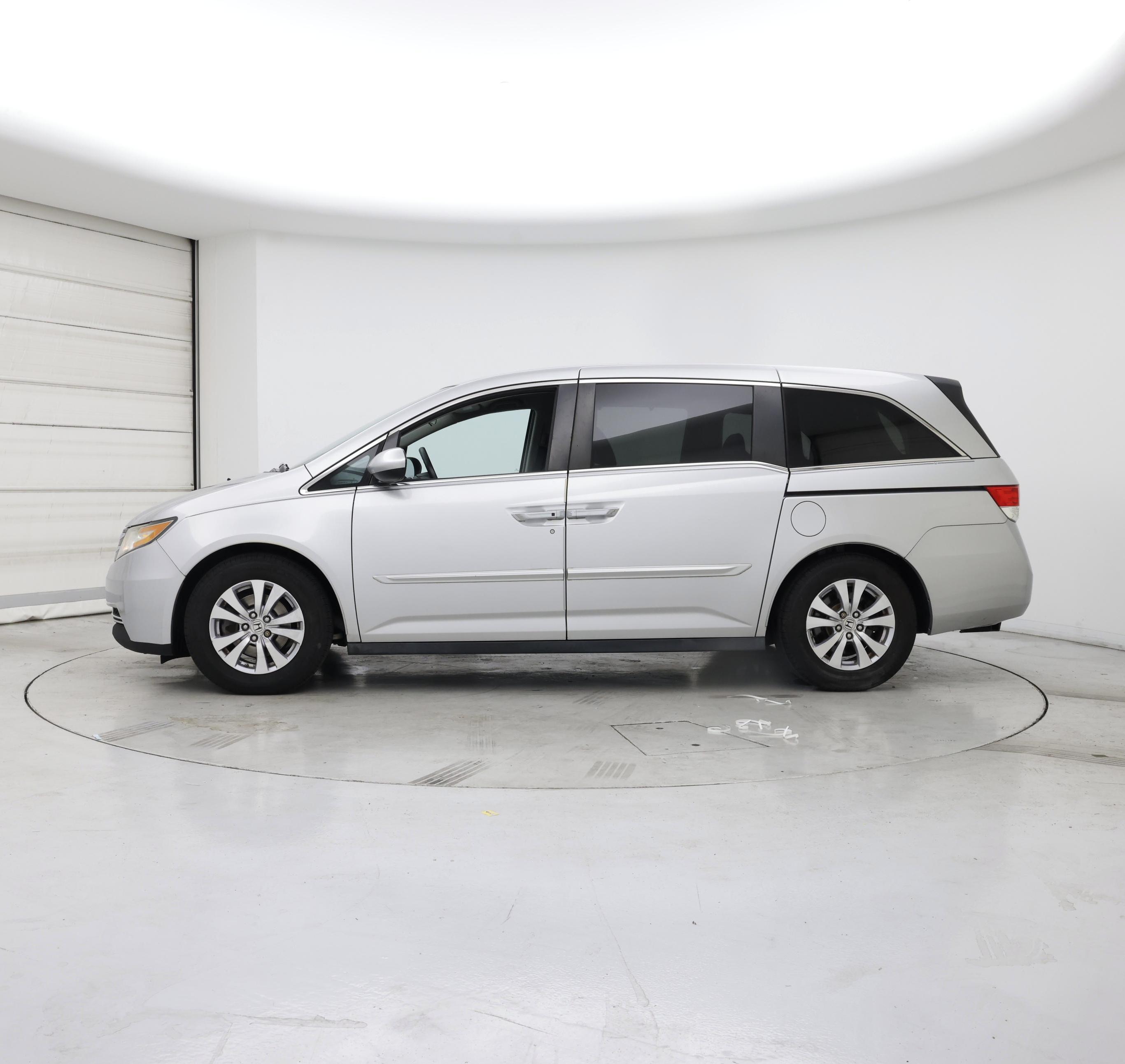Thumbnail: 2015 Honda Odyssey - 3