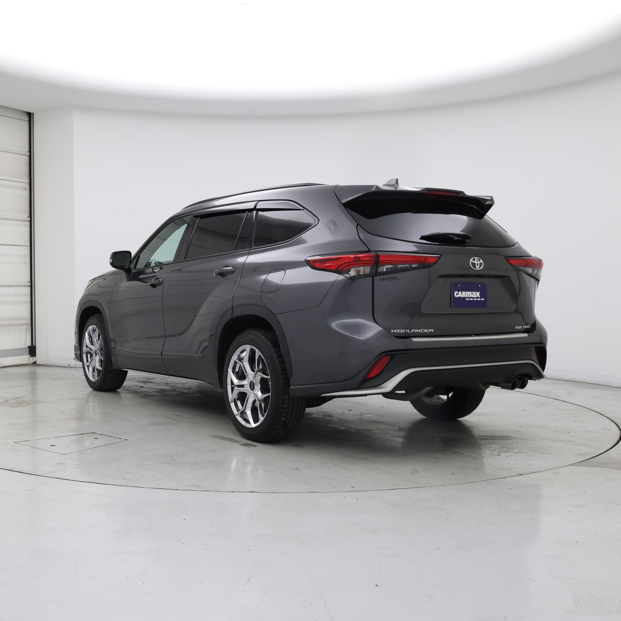 Thumbnail: 2022 Toyota Highlander - 2