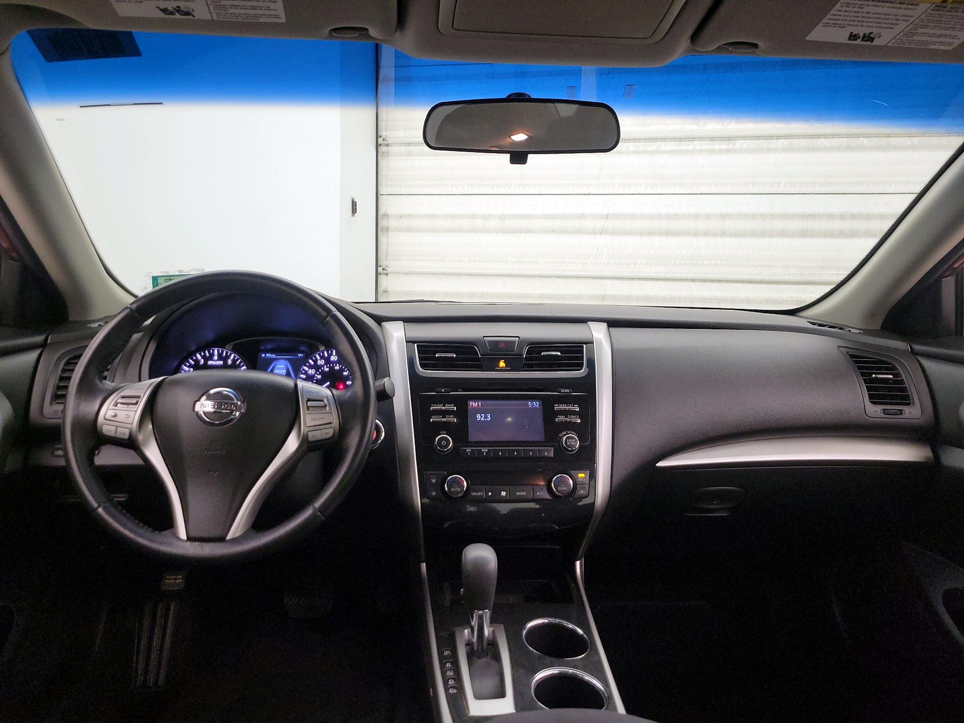 Thumbnail: 2014 Nissan Altima - 9