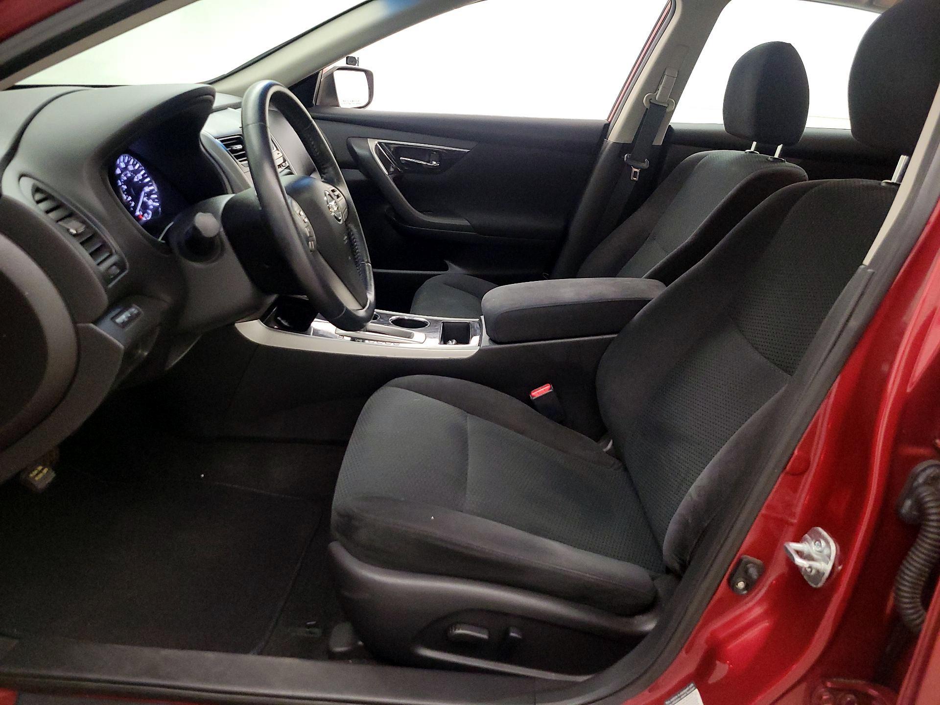 Thumbnail: 2014 Nissan Altima - 11