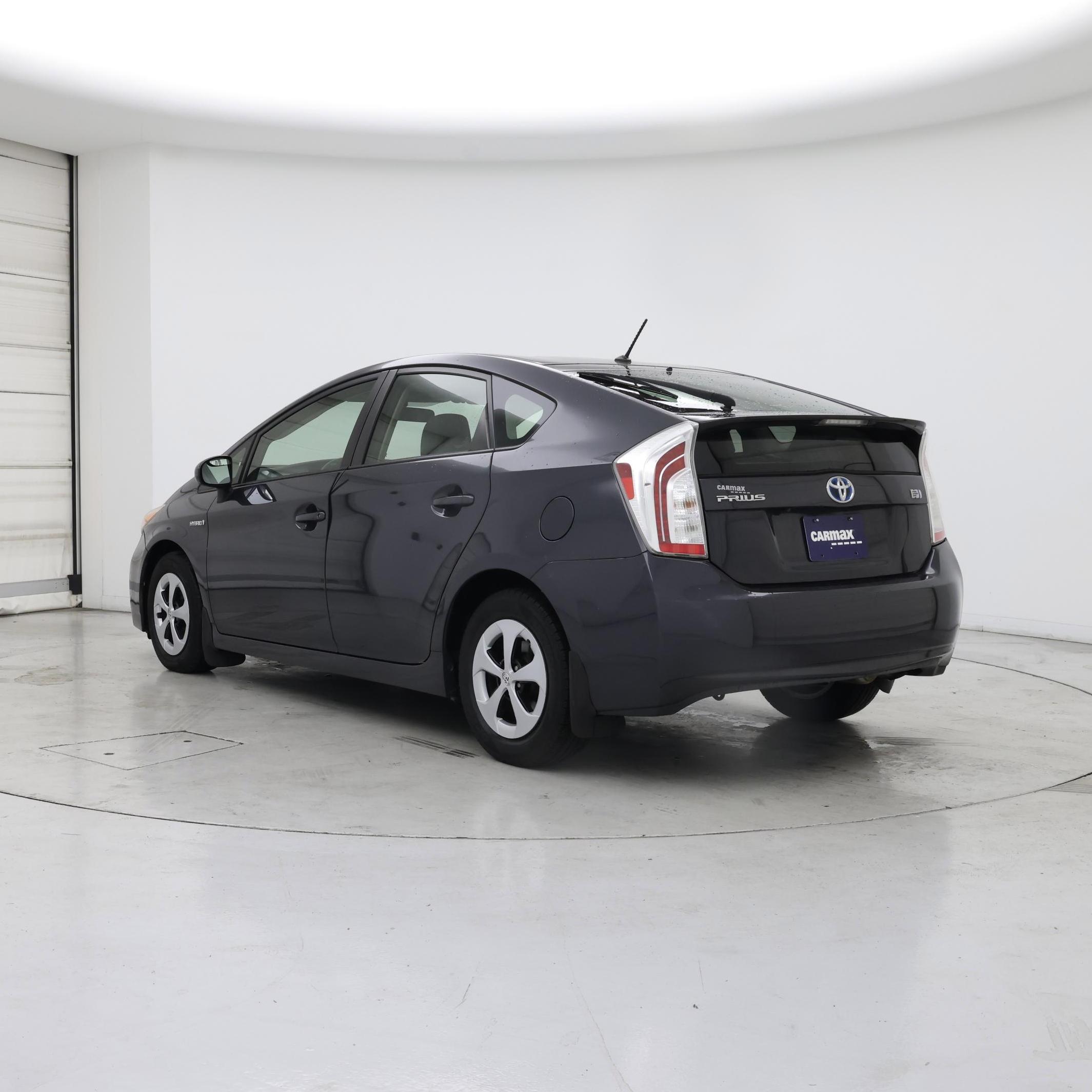Thumbnail: 2015 Toyota Prius - 2