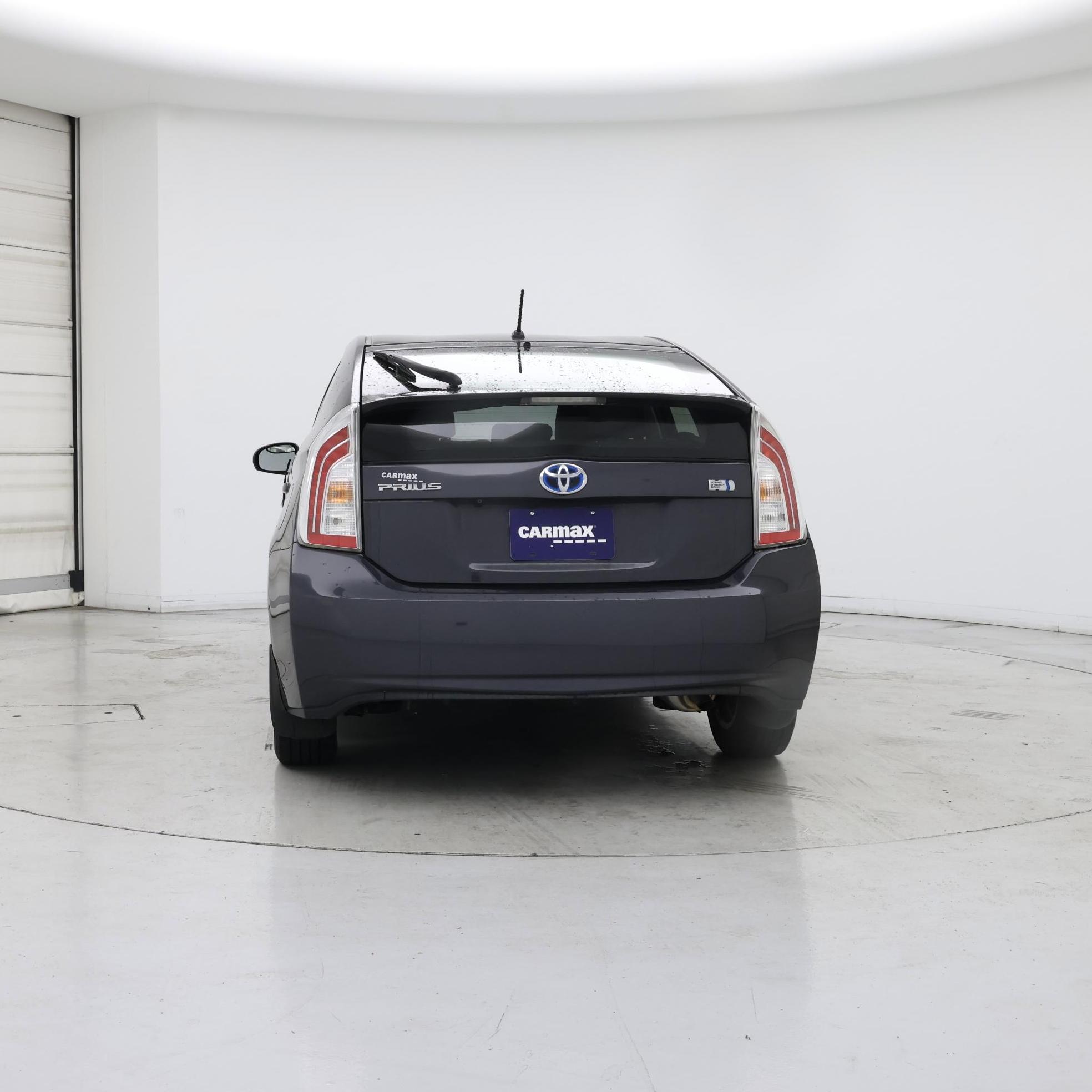 Thumbnail: 2015 Toyota Prius - 6