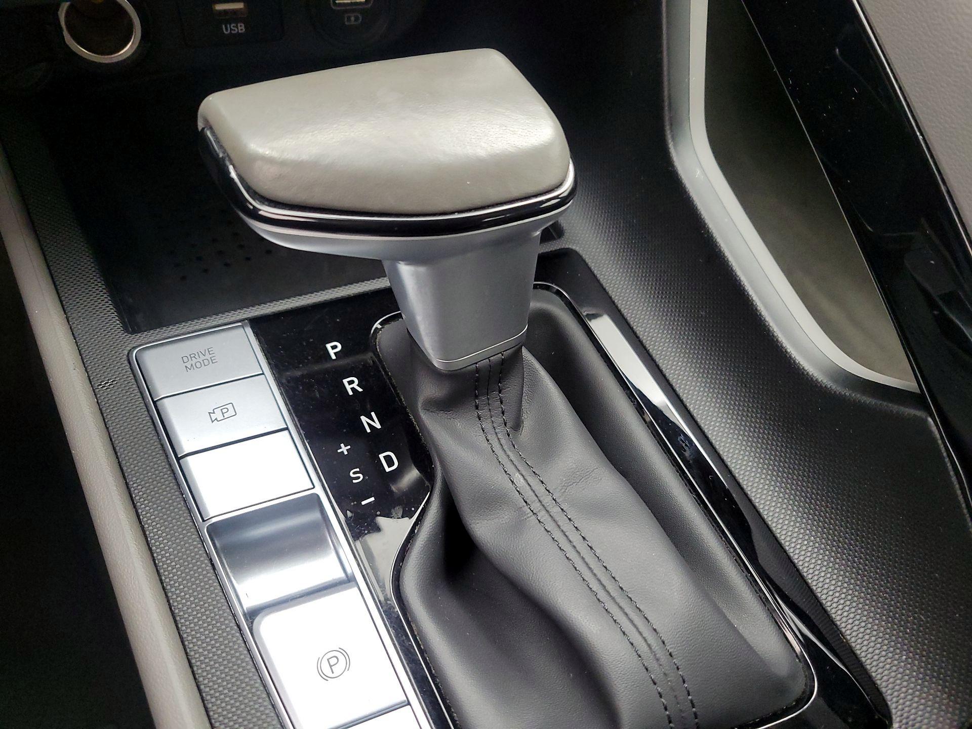 Thumbnail: 2023 Hyundai Elantra - 17