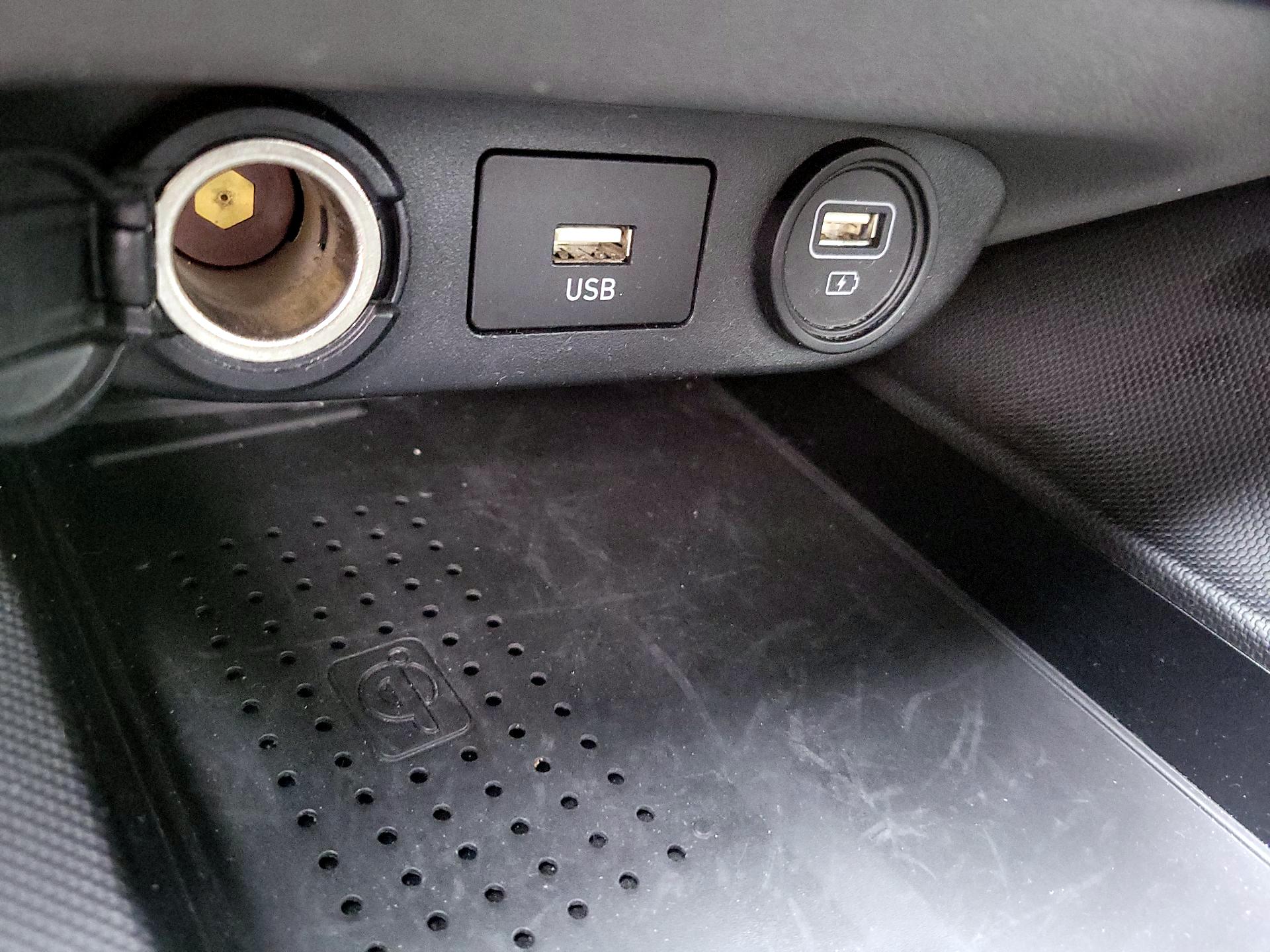 Thumbnail: 2023 Hyundai Elantra - 18