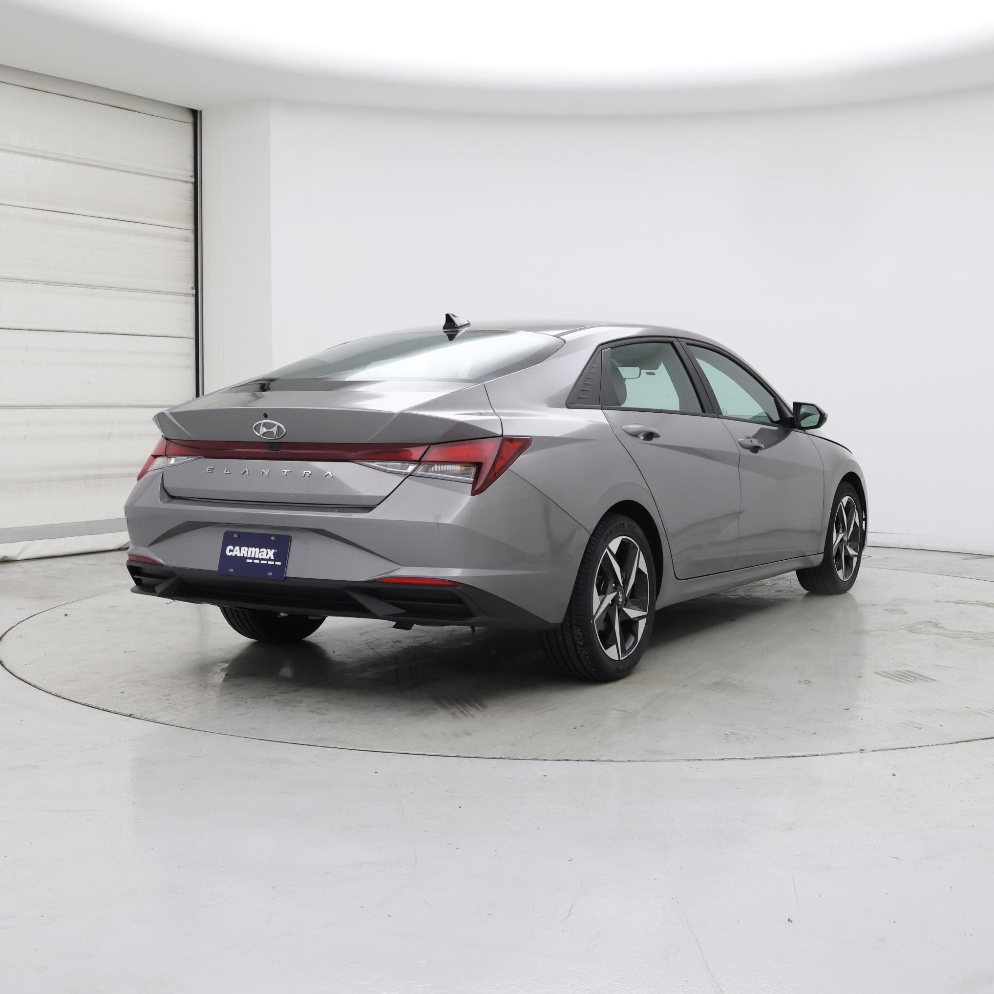 Thumbnail: 2023 Hyundai Elantra - 8