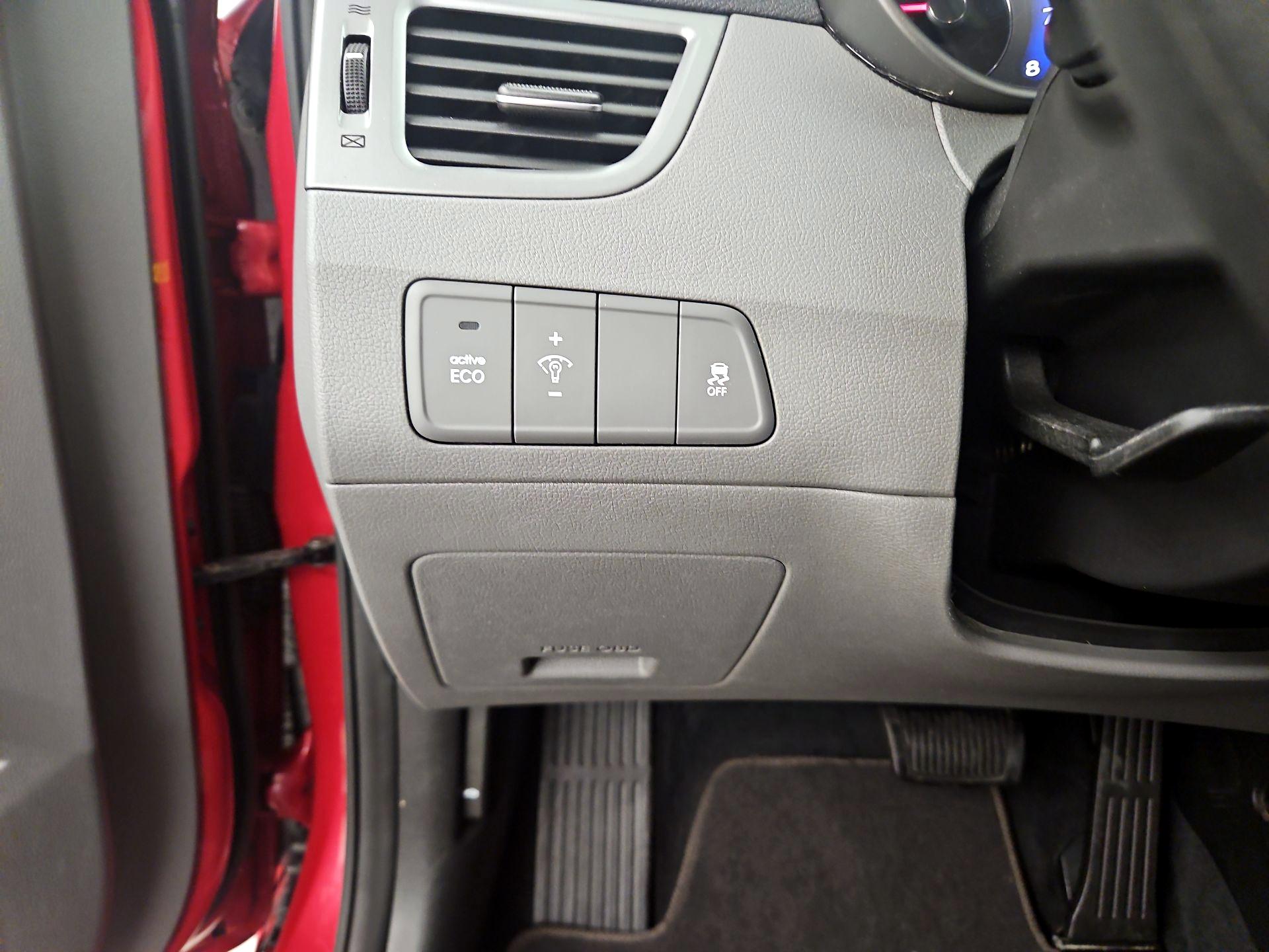 Thumbnail: 2014 Hyundai Elantra - 13