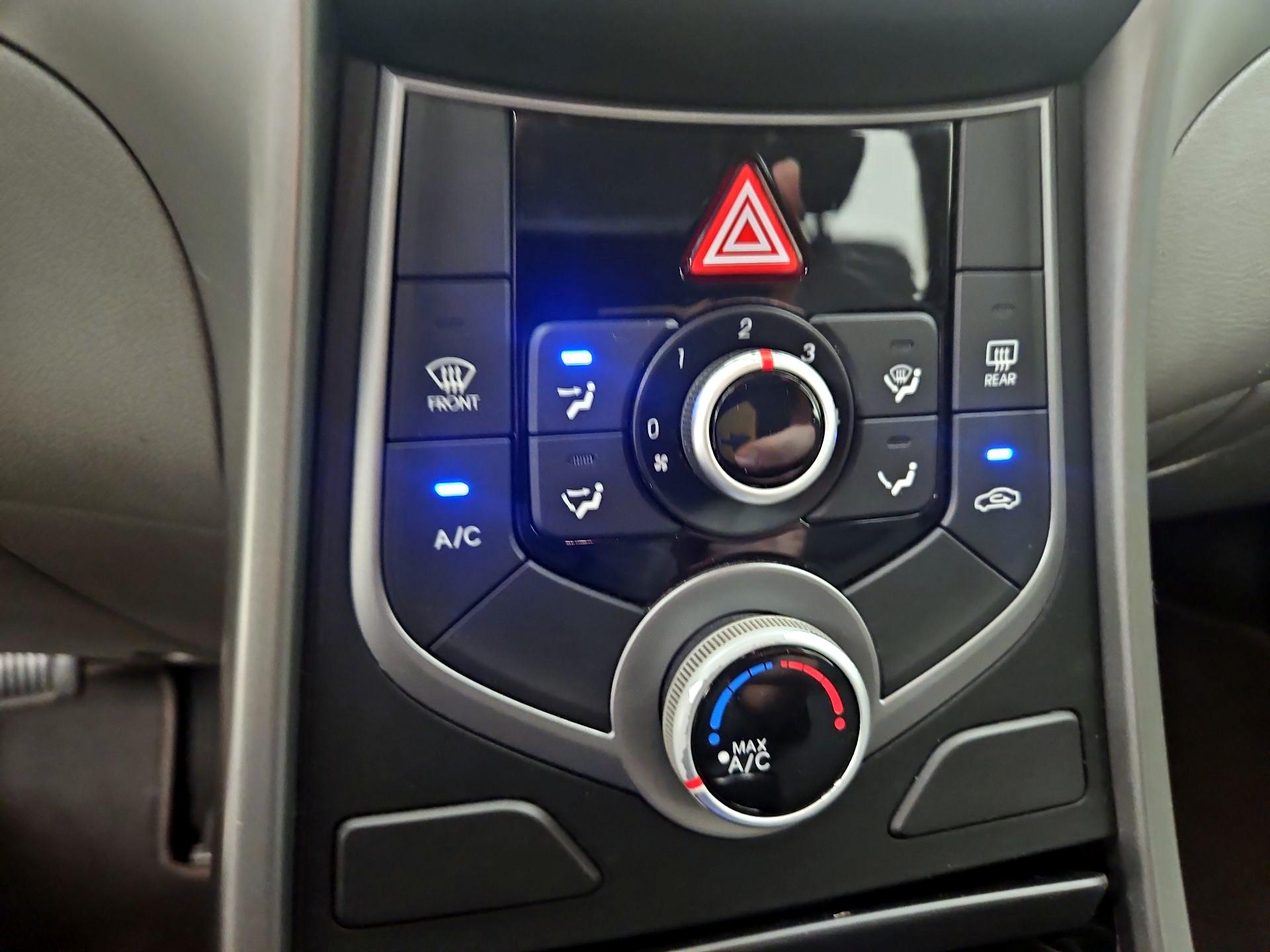 Thumbnail: 2014 Hyundai Elantra - 15