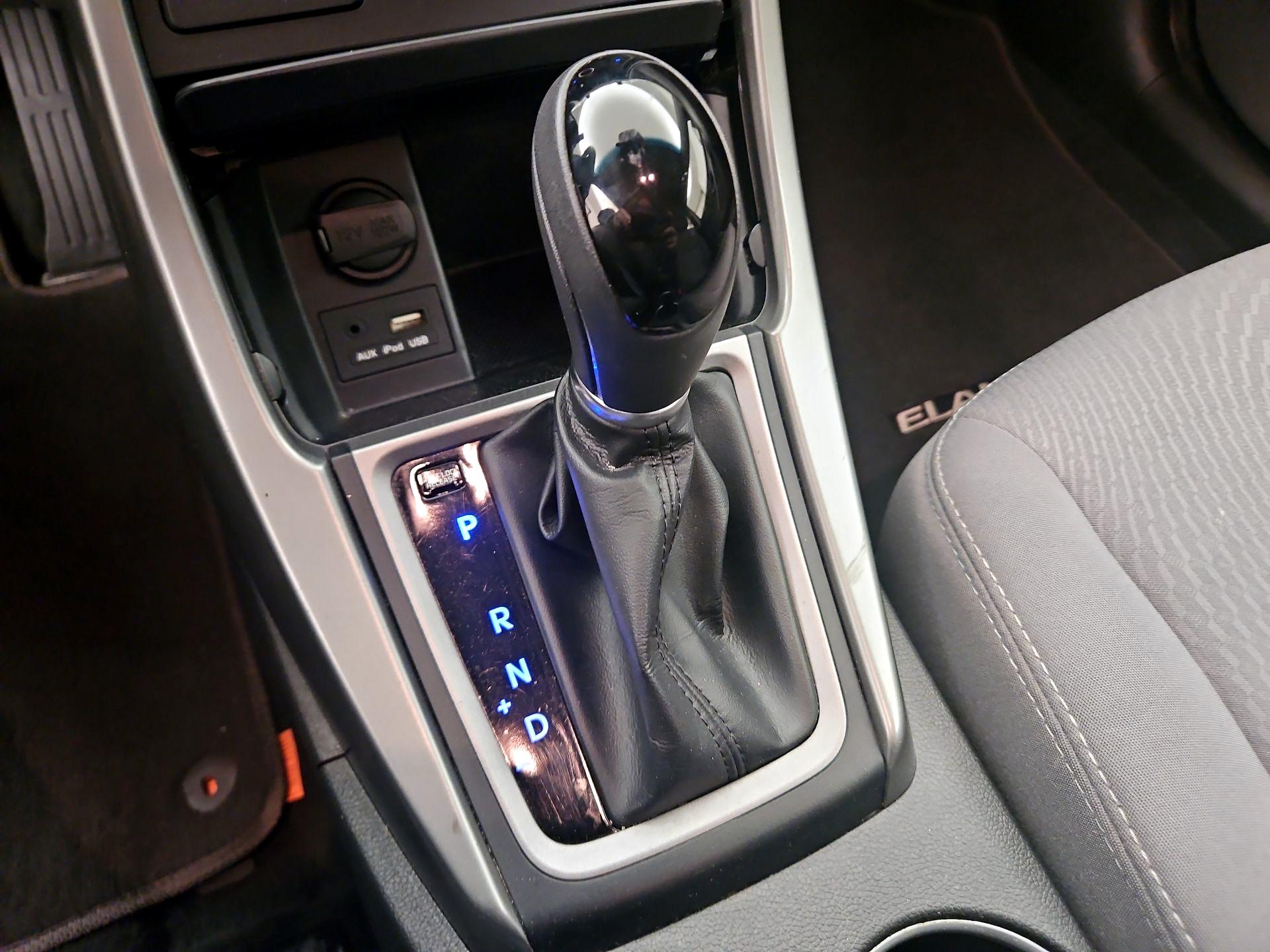 Thumbnail: 2014 Hyundai Elantra - 16