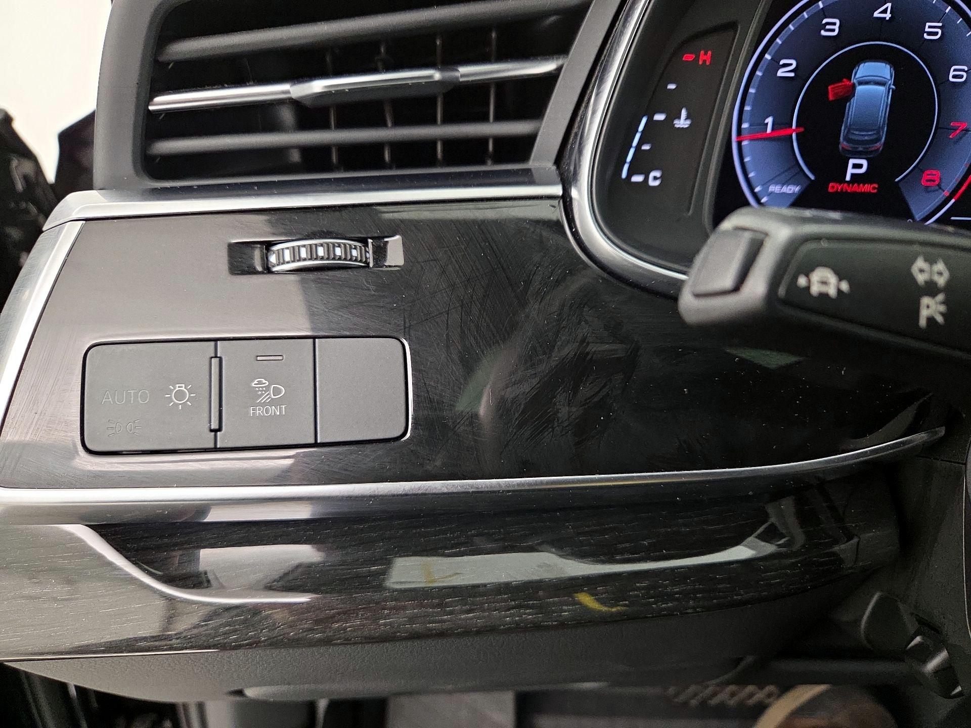 Thumbnail: 2020 Audi Q7 - 13