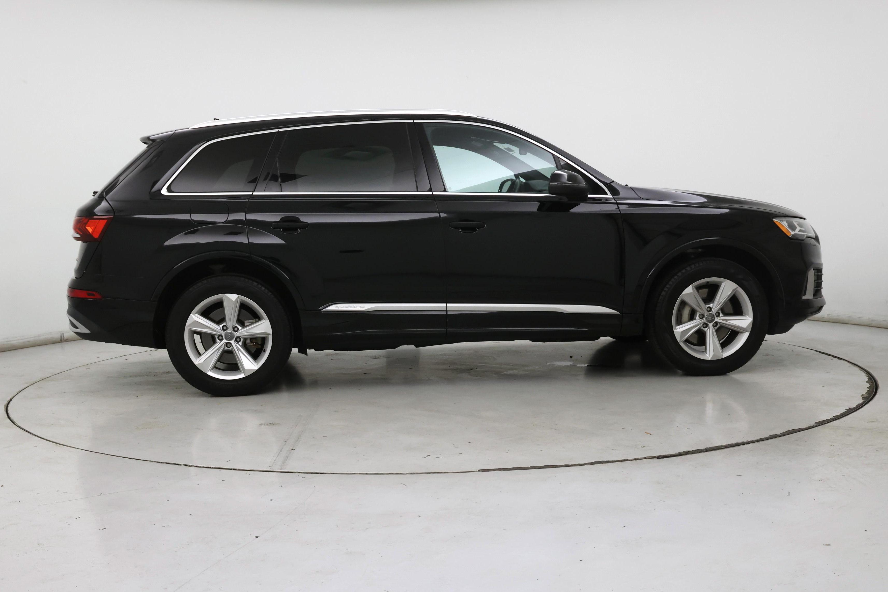 Thumbnail: 2020 Audi Q7 - 7