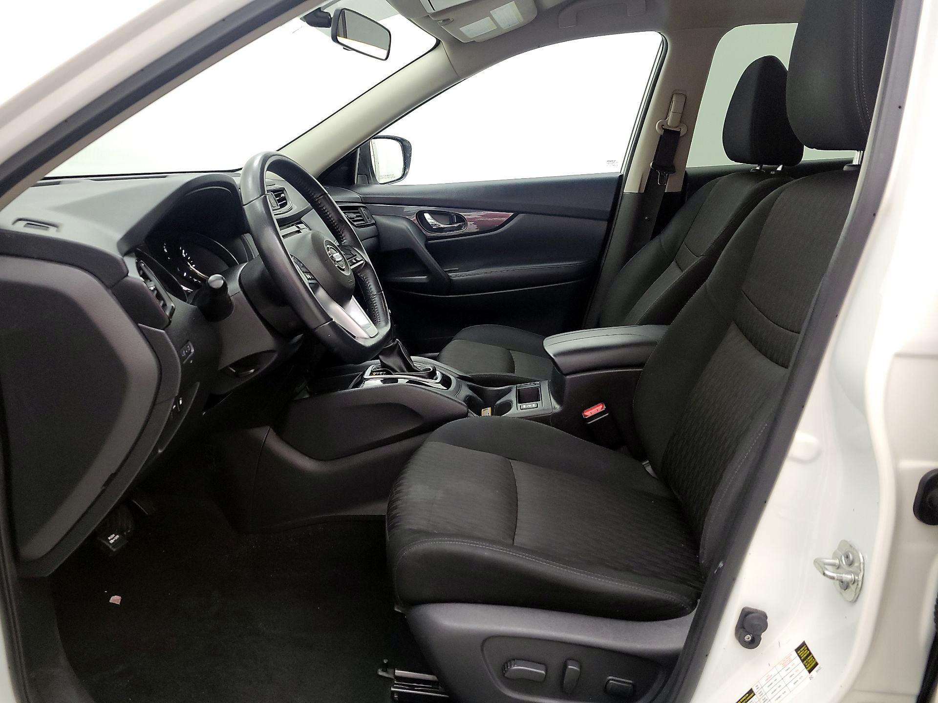 Thumbnail: 2018 Nissan Rogue - 11