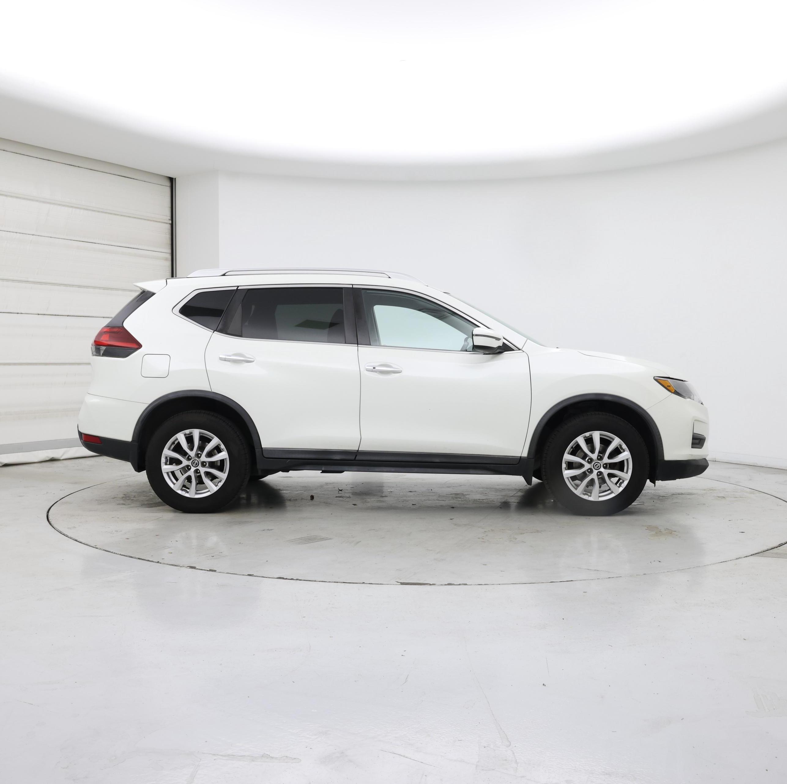 Thumbnail: 2018 Nissan Rogue - 7