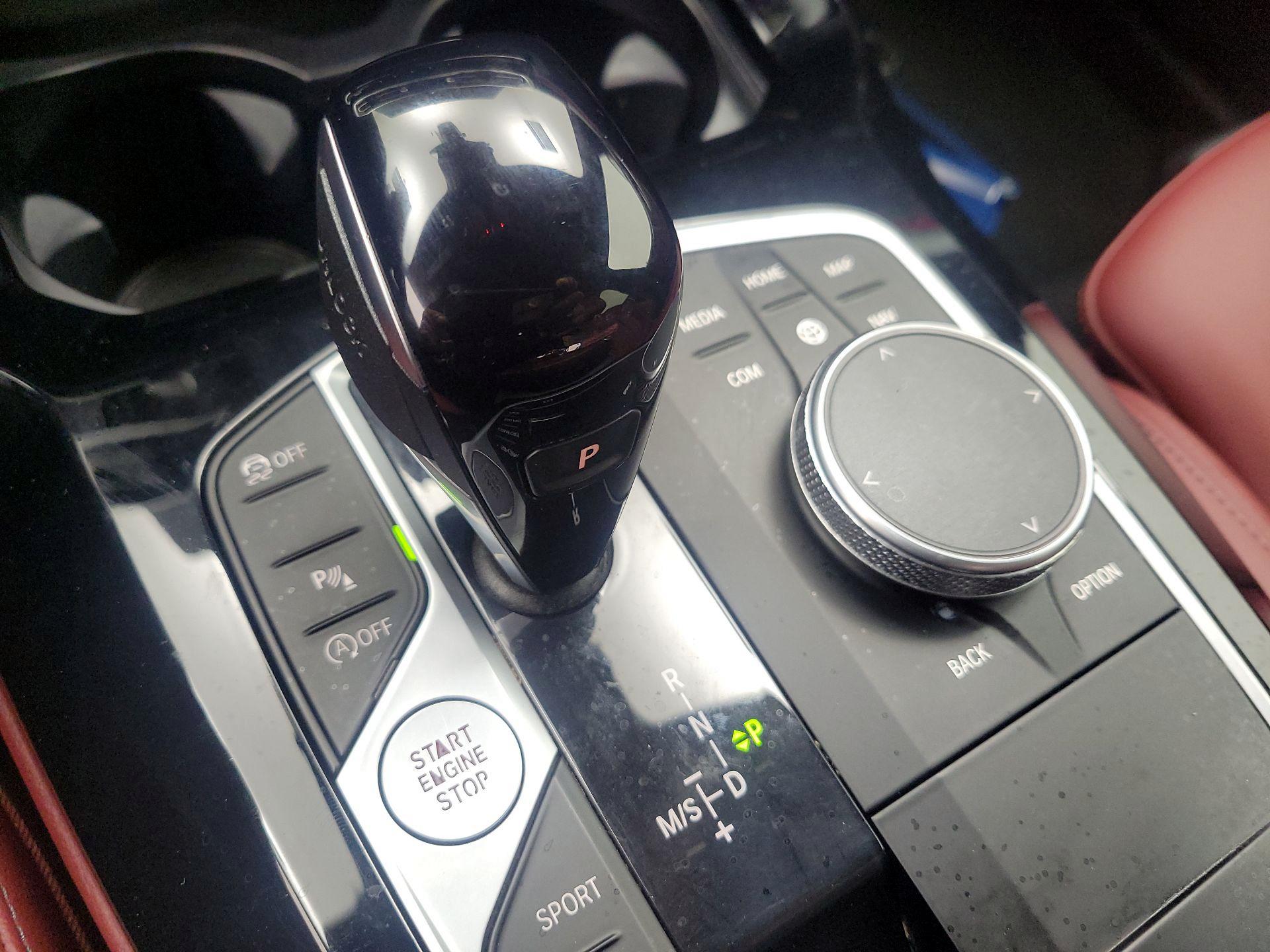 Thumbnail: 2022 BMW X4 - 18