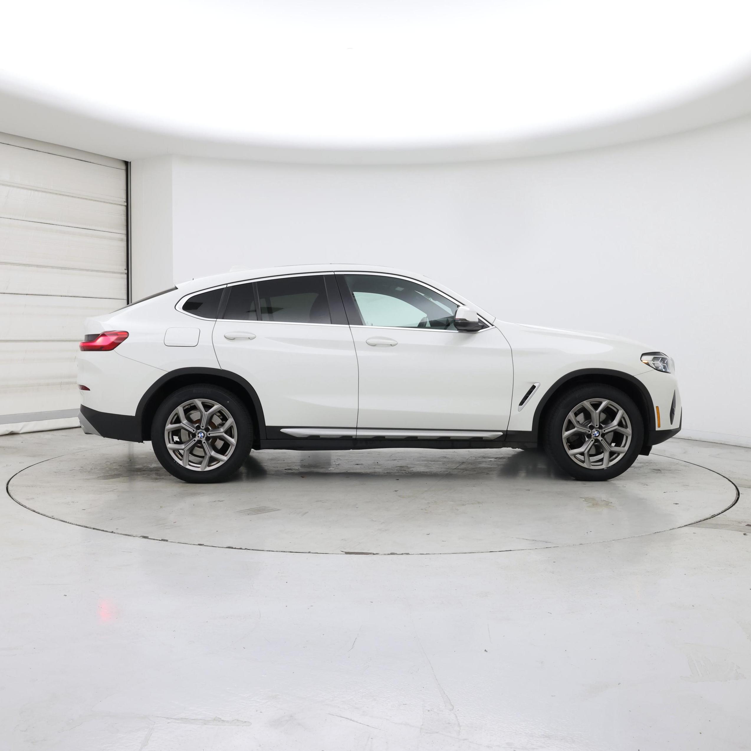 Thumbnail: 2022 BMW X4 - 7