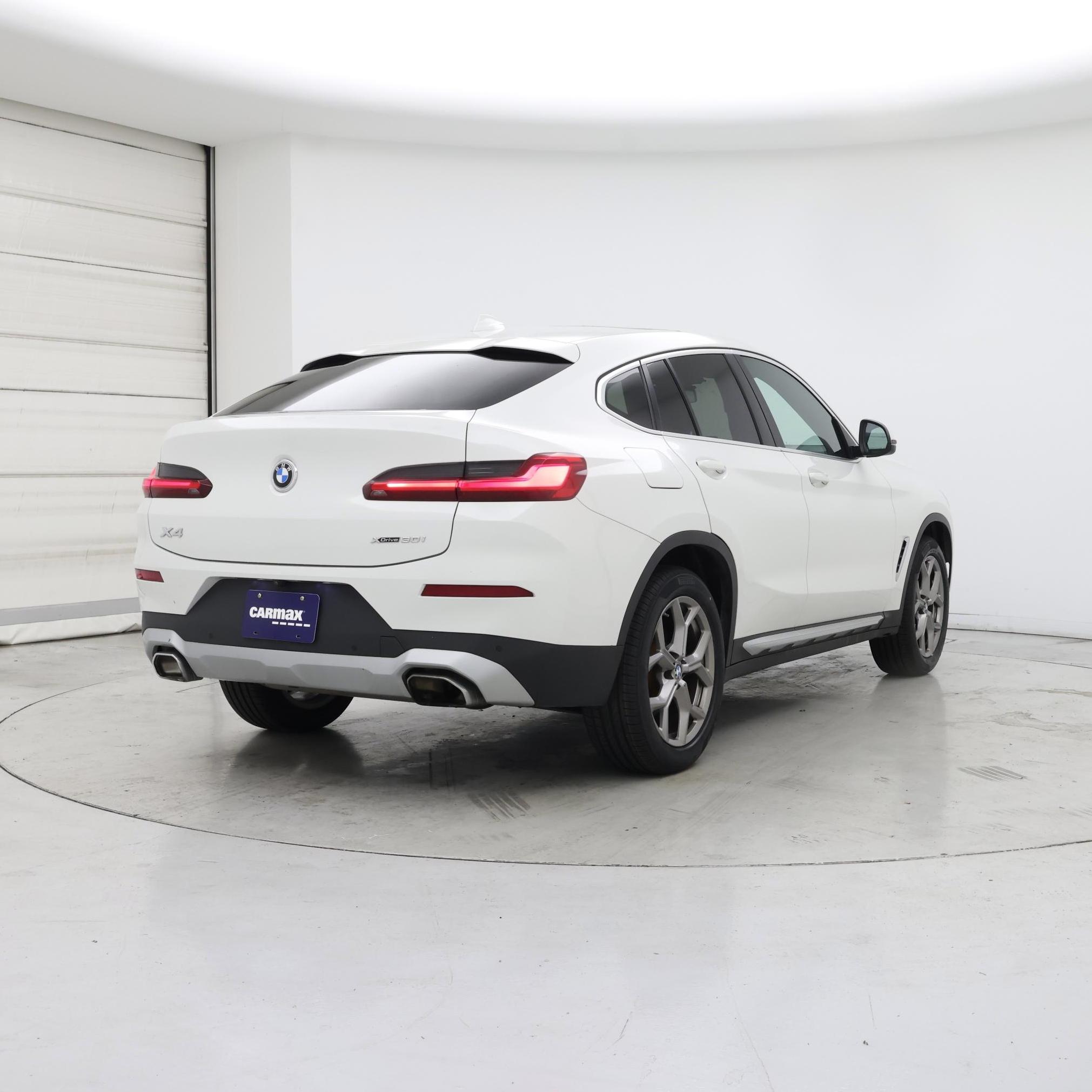 Thumbnail: 2022 BMW X4 - 8