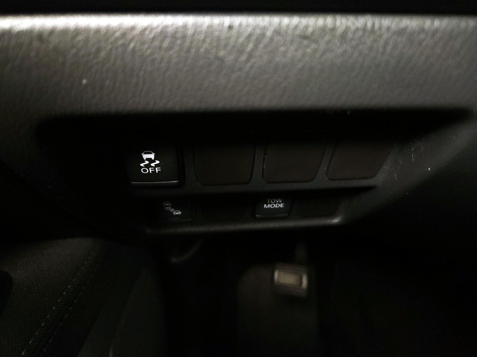 Thumbnail: 2017 Nissan Pathfinder - 13