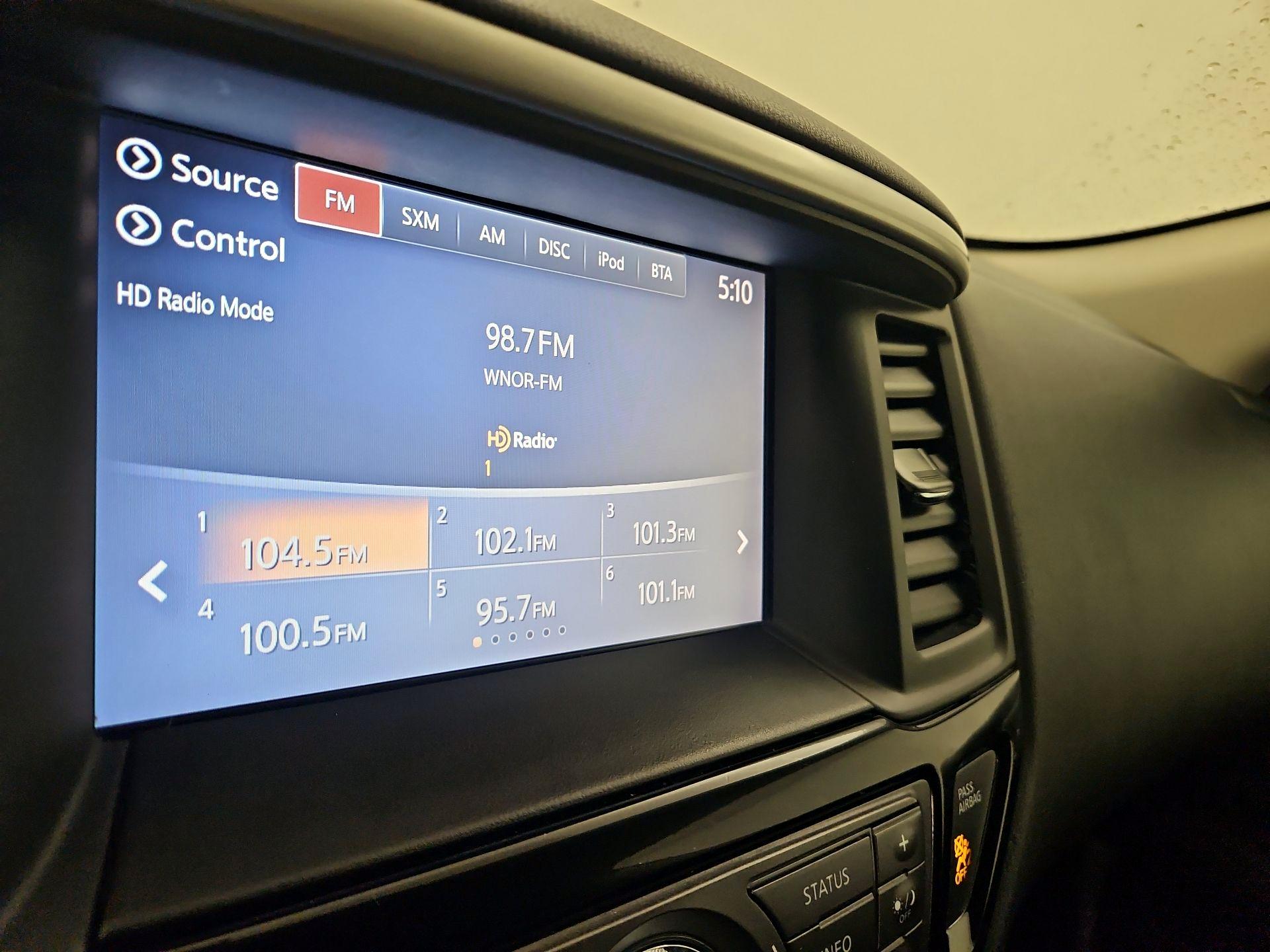 Thumbnail: 2017 Nissan Pathfinder - 16