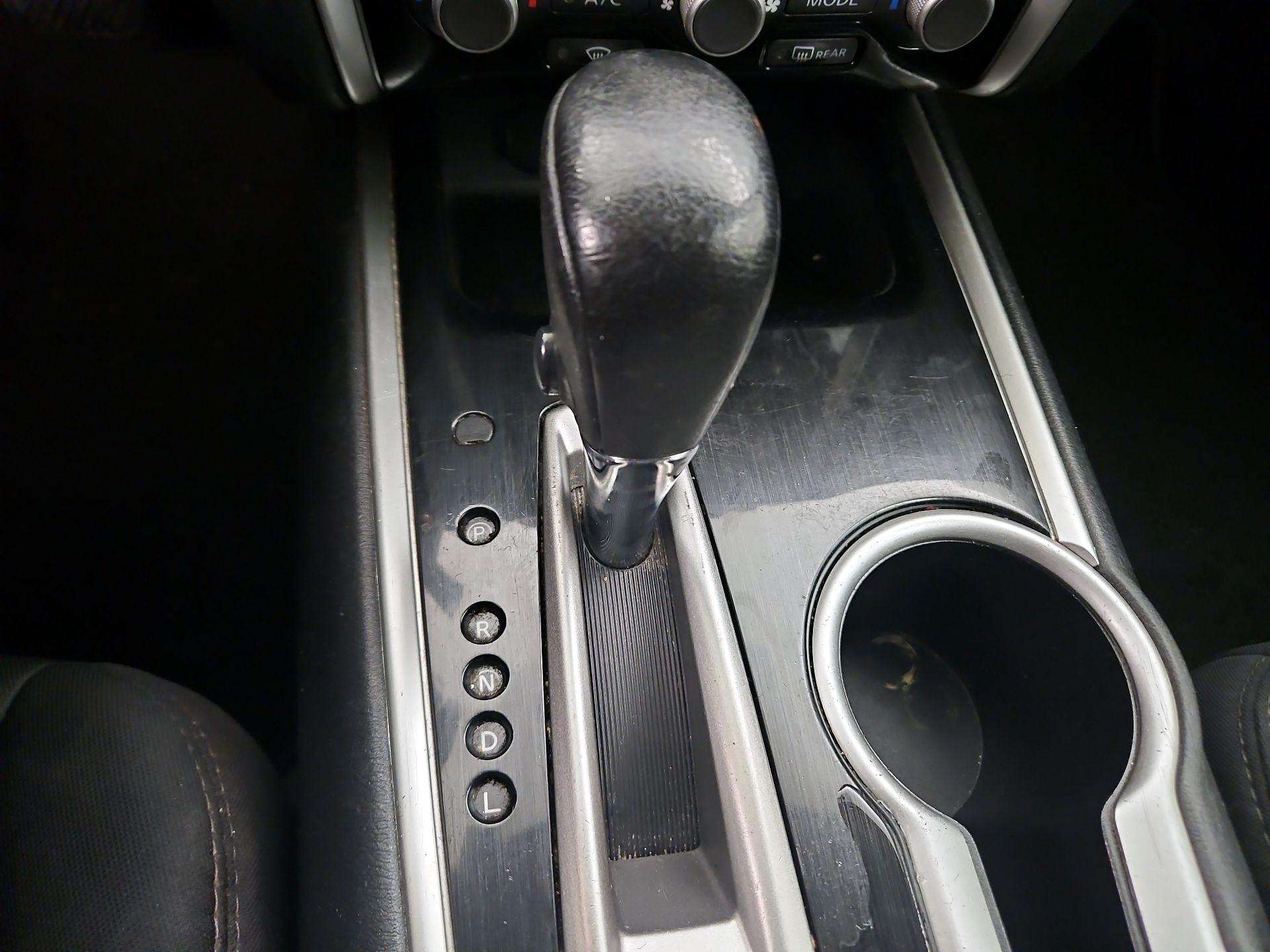 Thumbnail: 2017 Nissan Pathfinder - 18