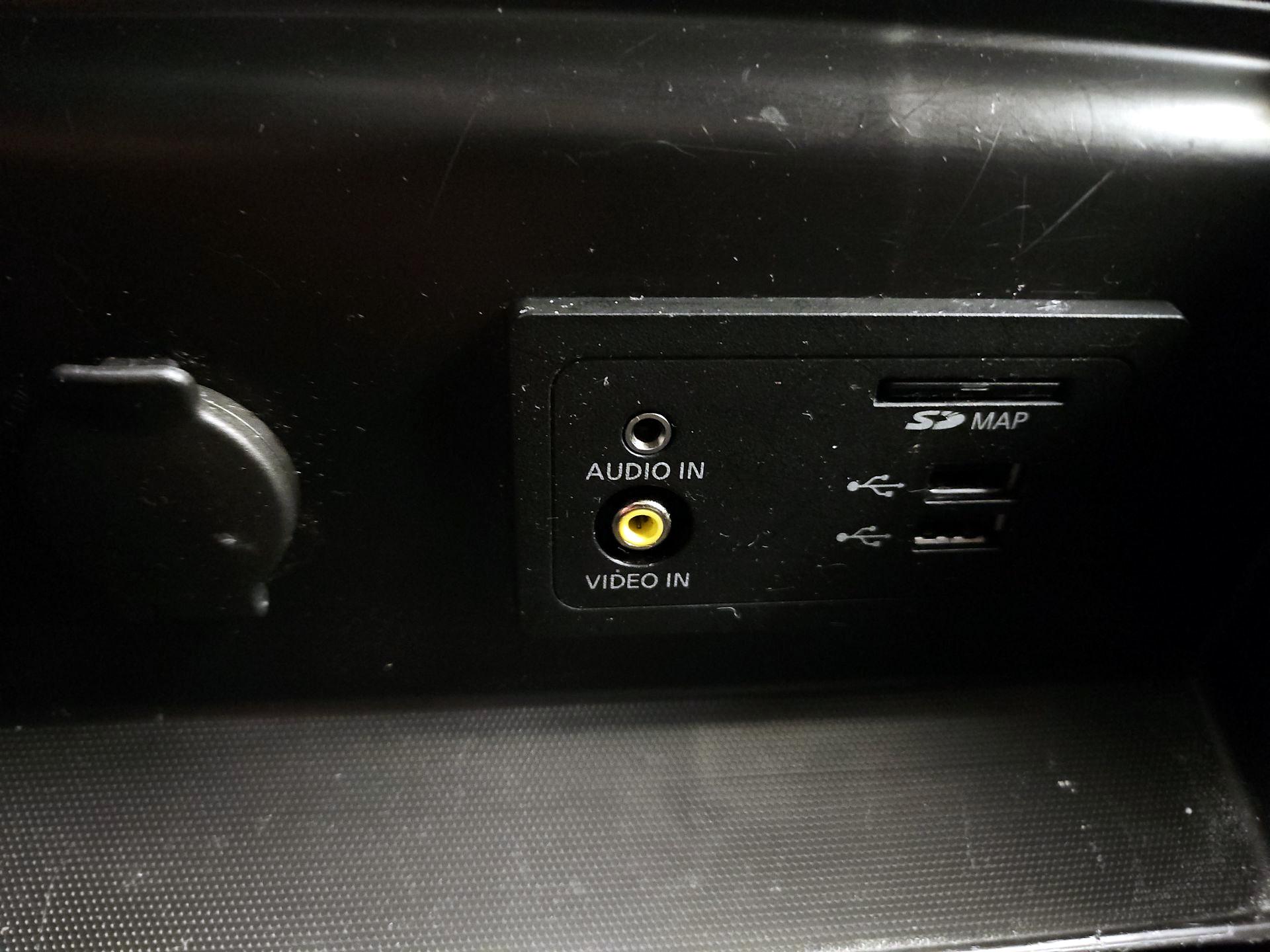 Thumbnail: 2017 Nissan Pathfinder - 19