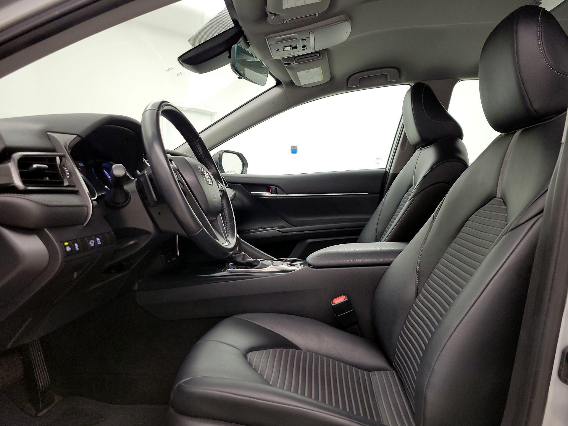 Thumbnail: 2020 Toyota Camry - 11