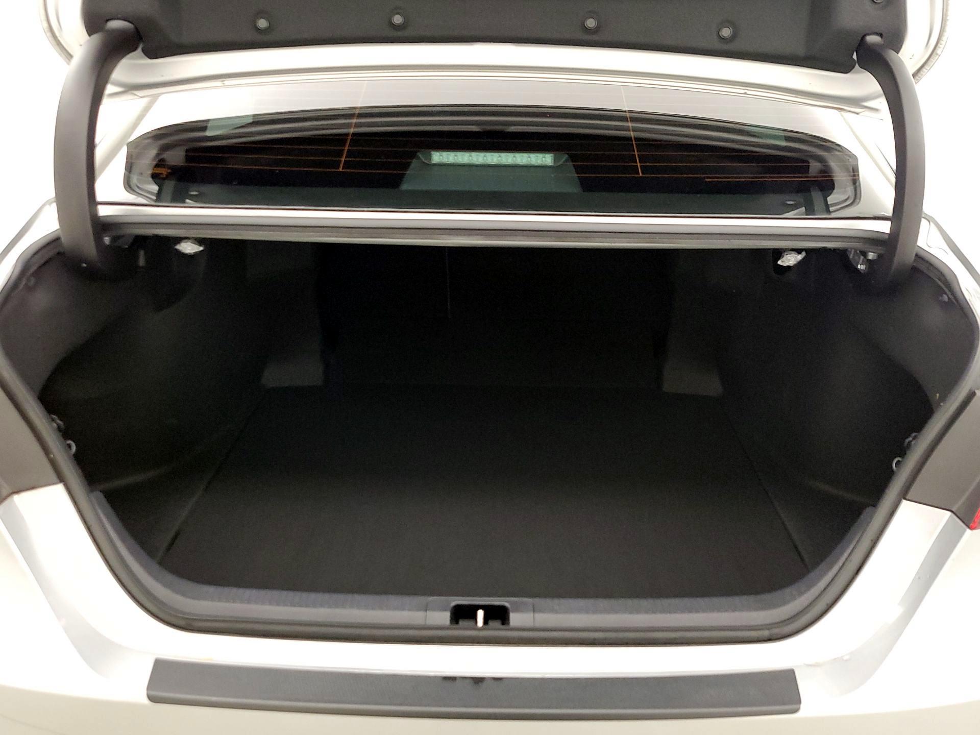 Thumbnail: 2020 Toyota Camry - 20