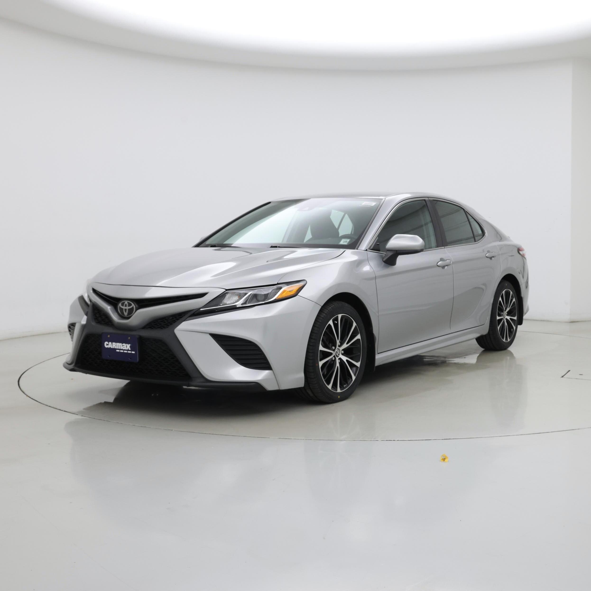 Thumbnail: 2020 Toyota Camry - 4
