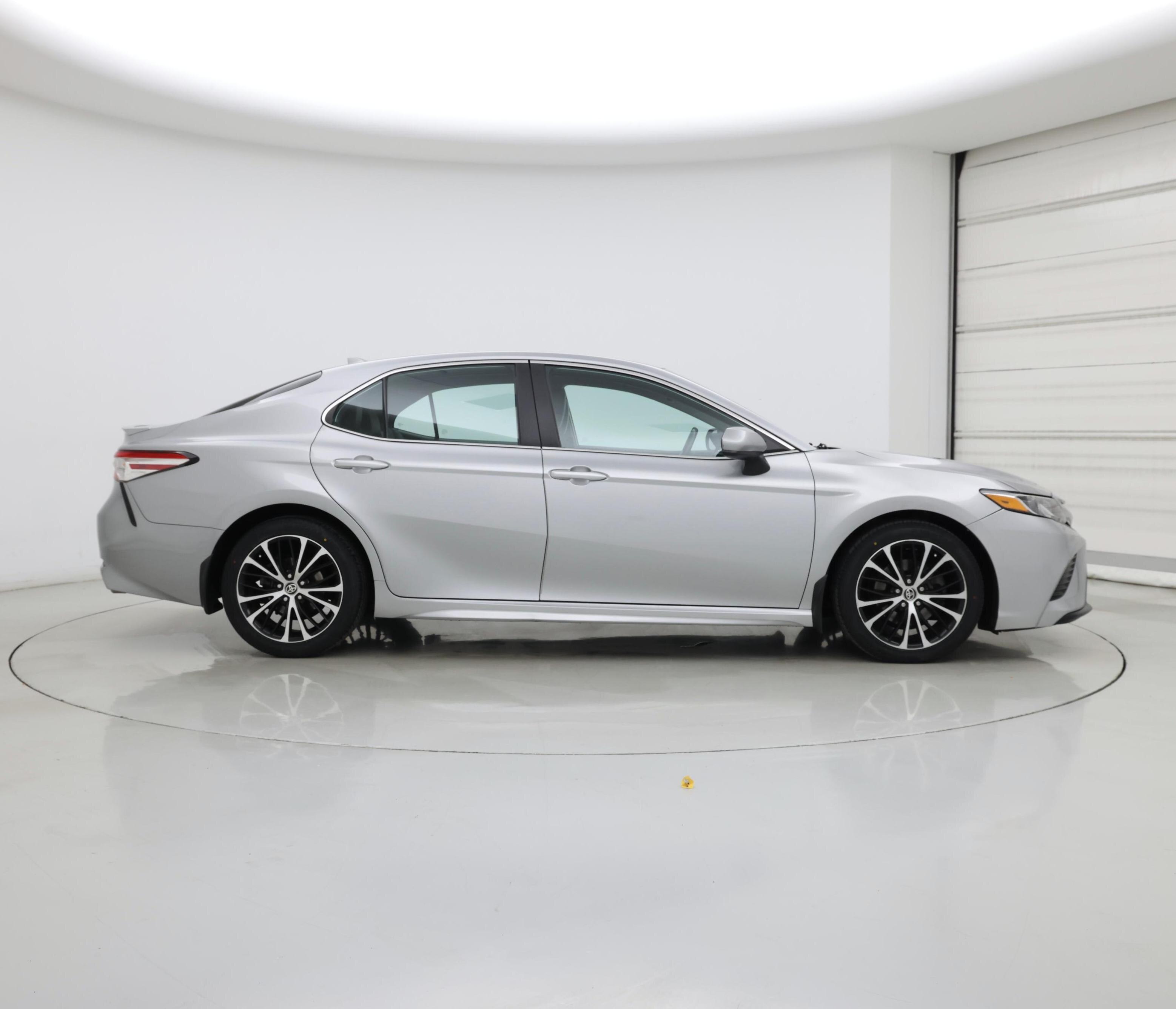 Thumbnail: 2020 Toyota Camry - 7