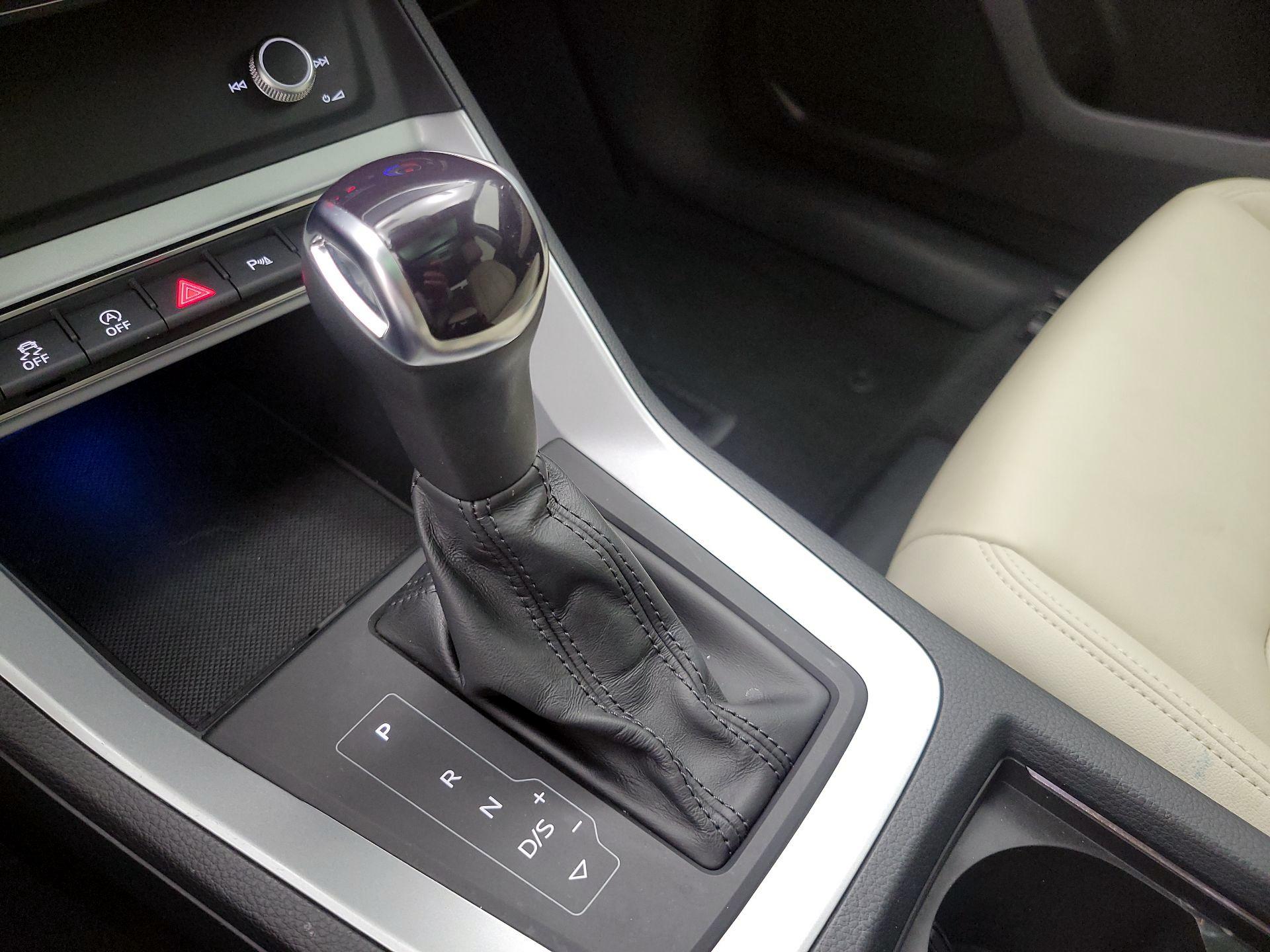 Thumbnail: 2022 Audi Q3 - 16