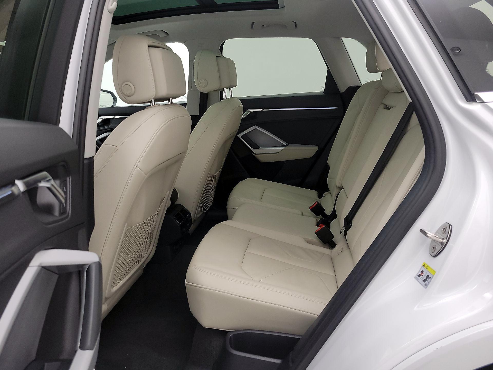 Thumbnail: 2022 Audi Q3 - 18