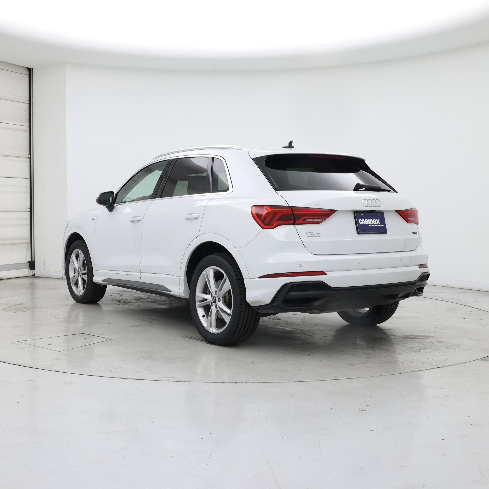 Thumbnail: 2022 Audi Q3 - 2
