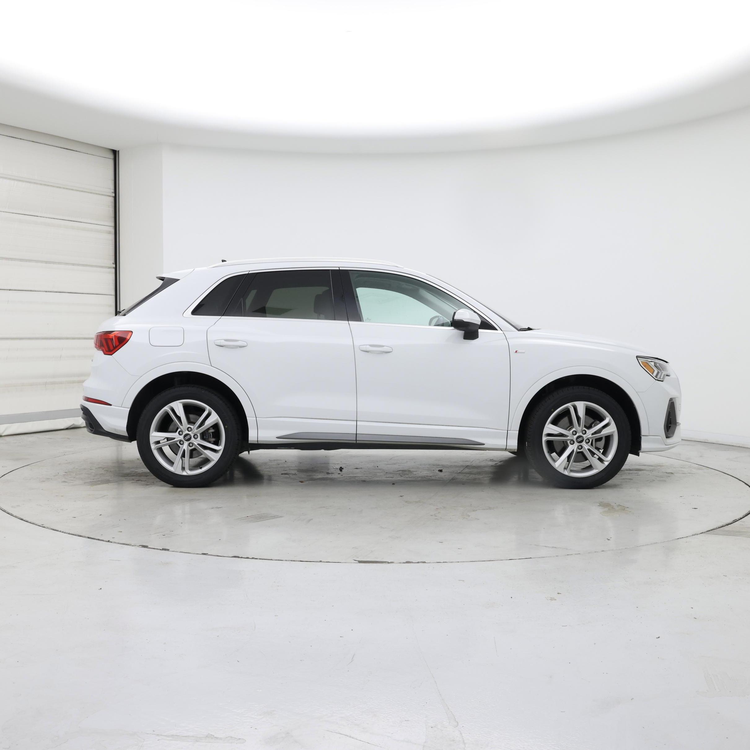 Thumbnail: 2022 Audi Q3 - 7