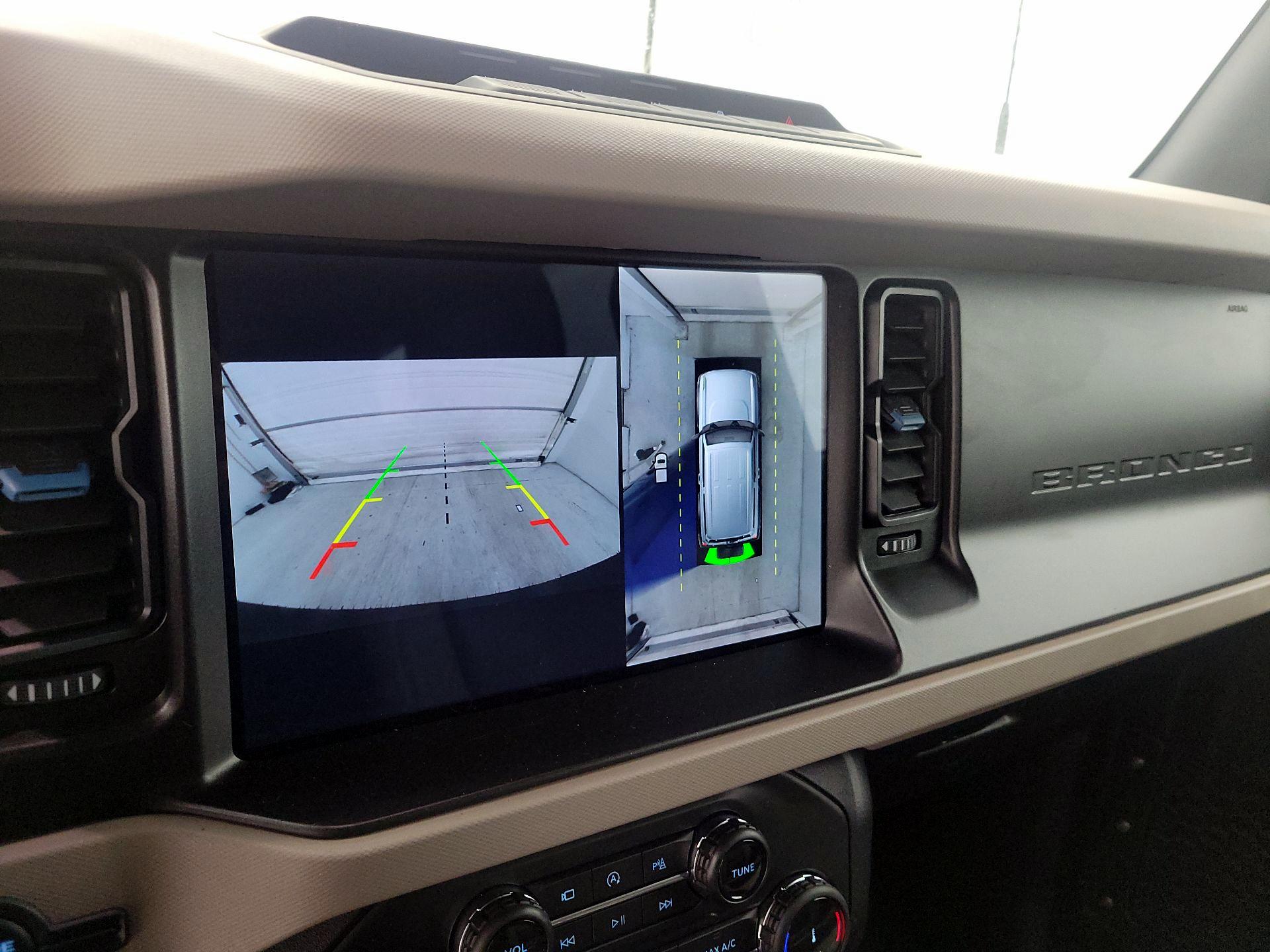 Thumbnail: 2022 Ford Bronco - 14