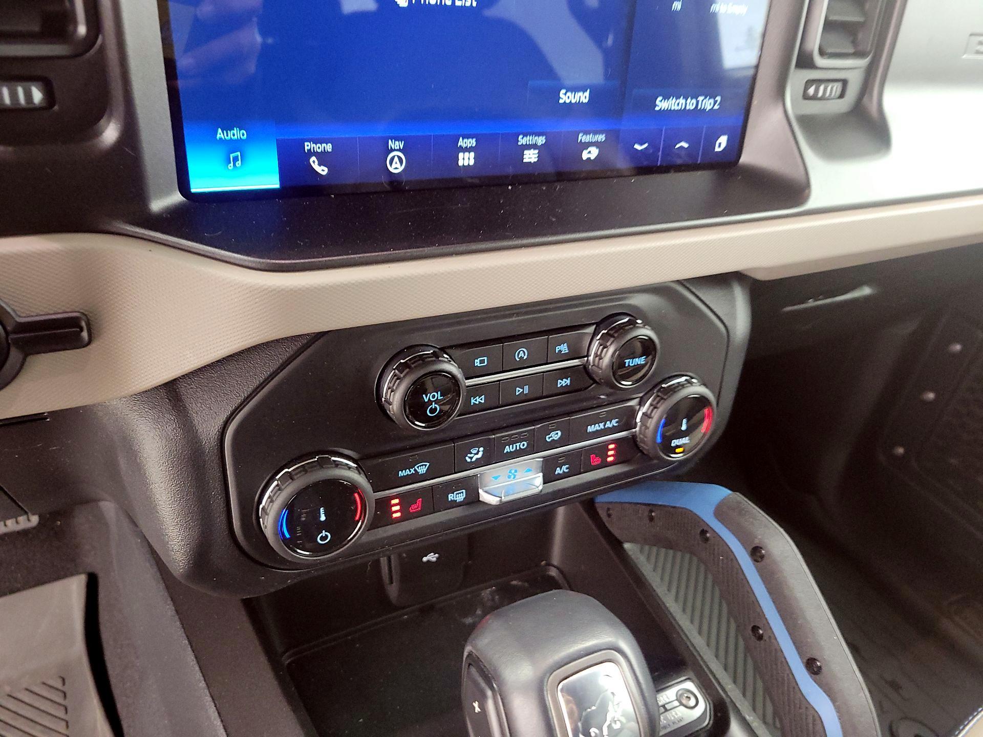 Thumbnail: 2022 Ford Bronco - 16