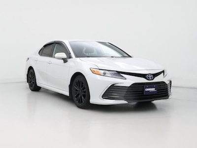 White 2022 Toyota Camry Hybrid XLE
