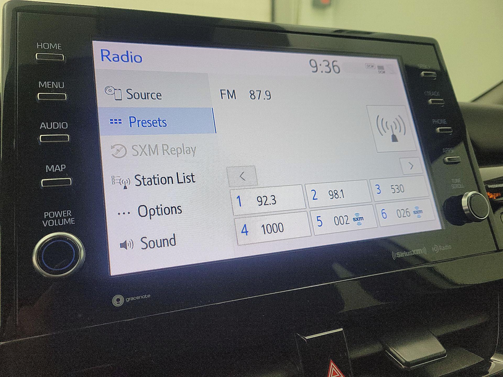 Thumbnail: 2022 Toyota Camry - 15