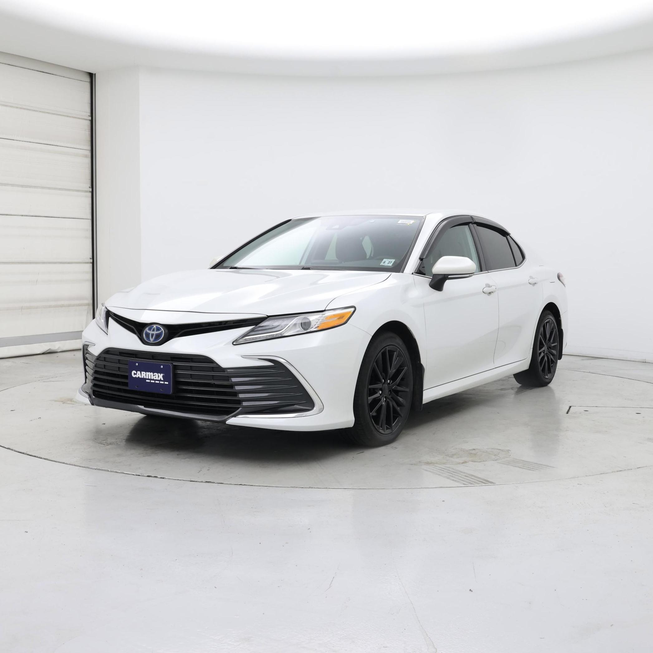 Thumbnail: 2022 Toyota Camry - 4