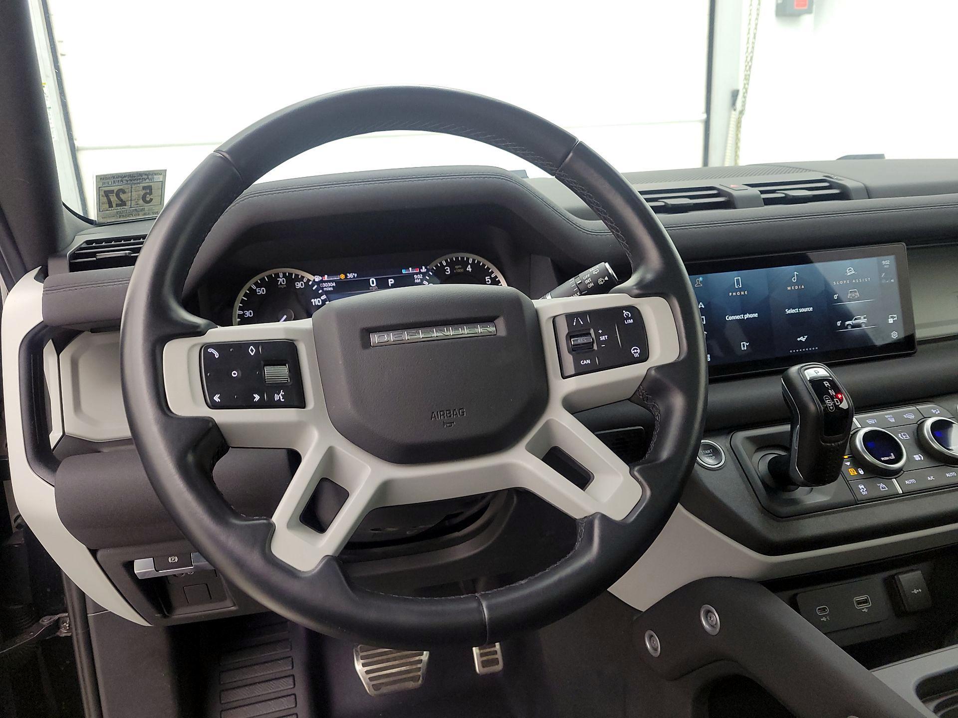 Thumbnail: 2023 Land Rover Defender - 10