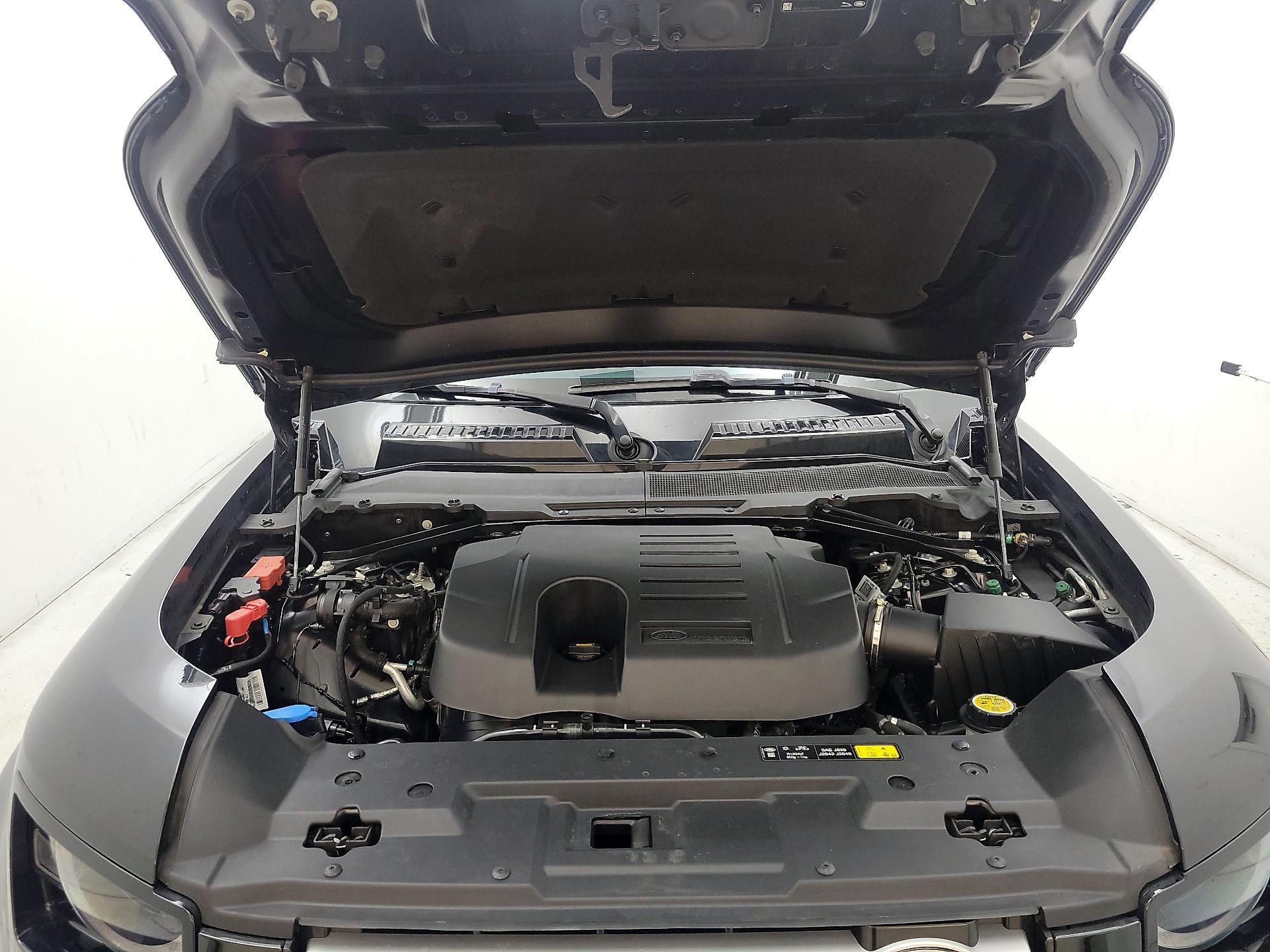 Thumbnail: 2023 Land Rover Defender - 20