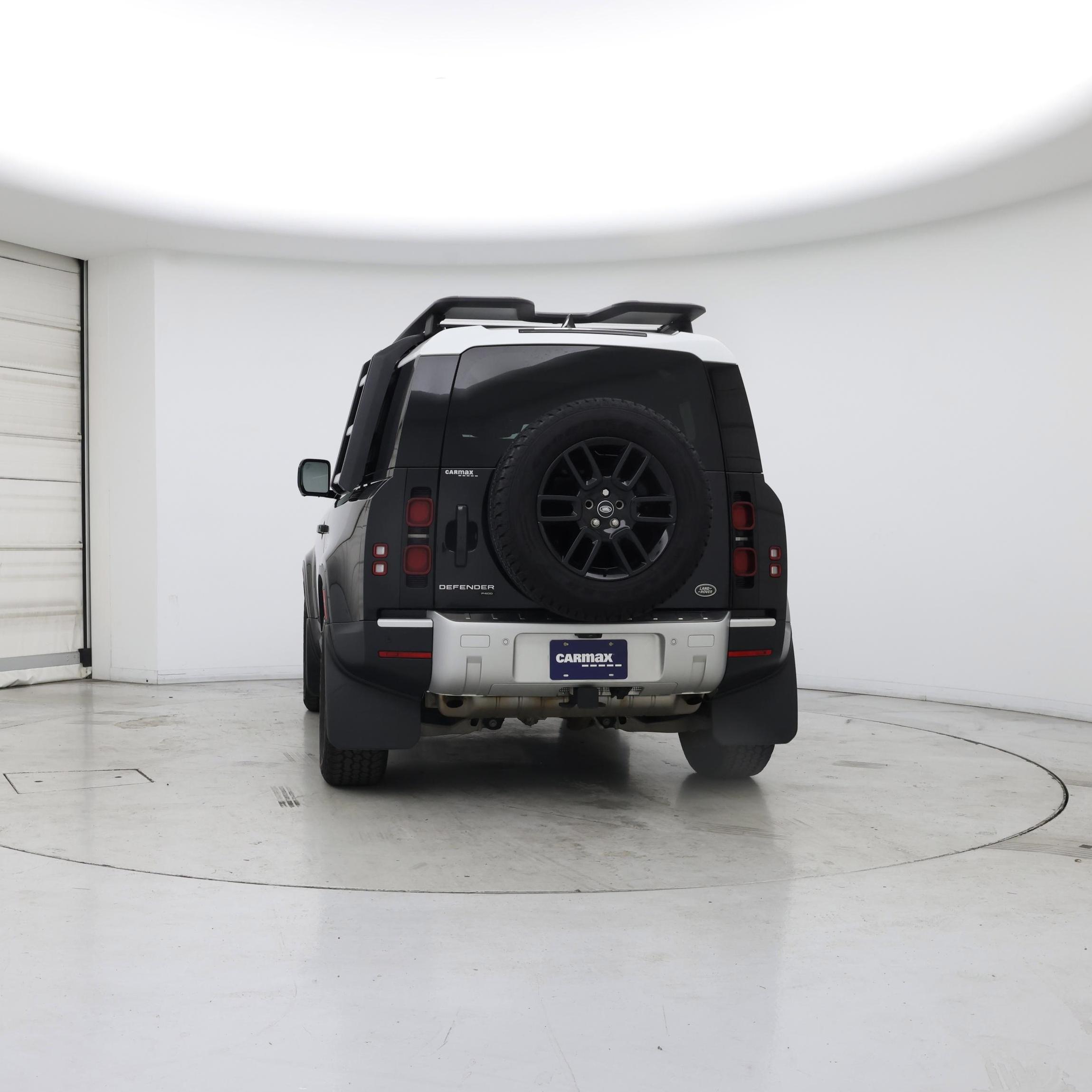 Thumbnail: 2023 Land Rover Defender - 6