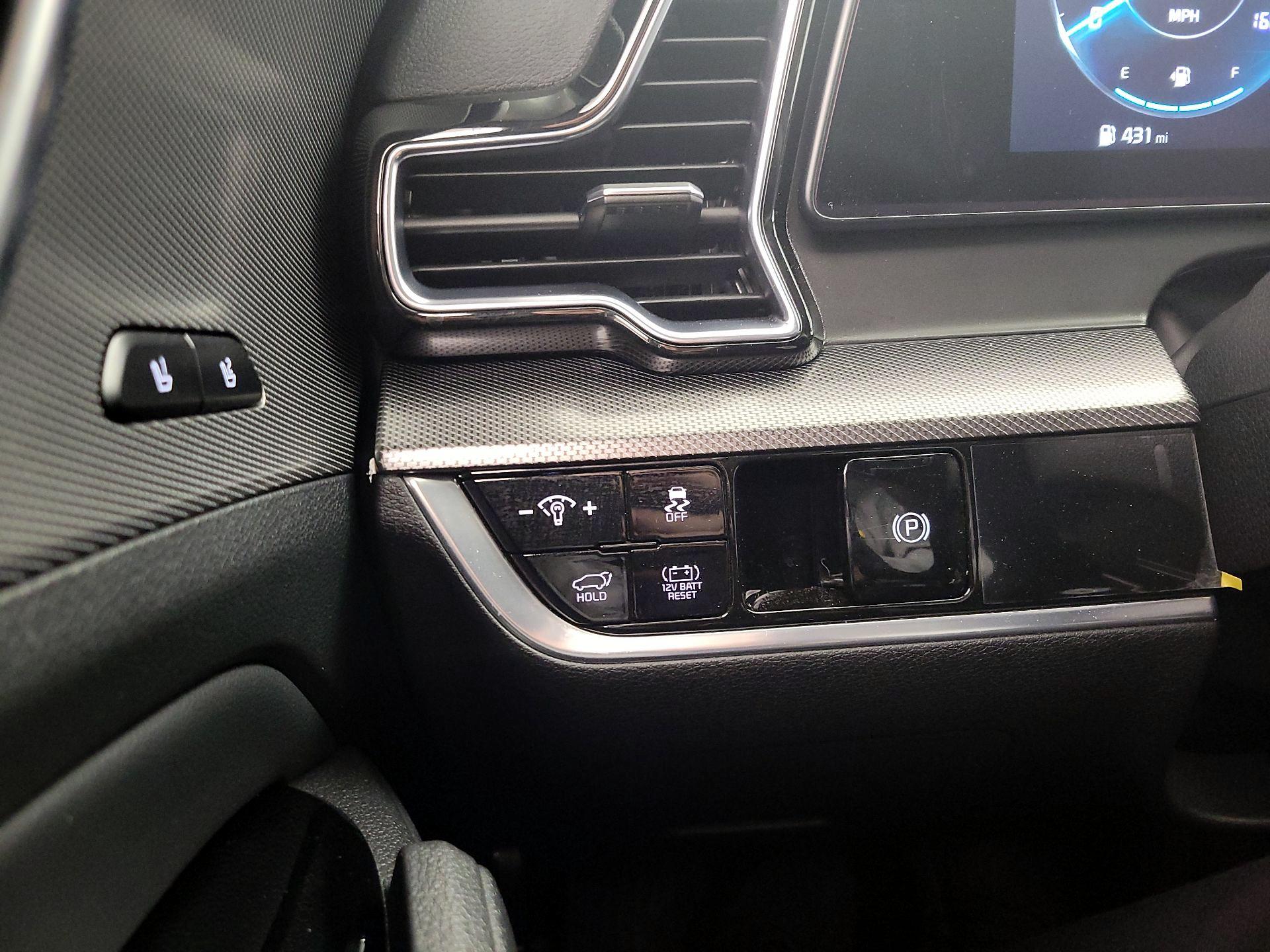 Thumbnail: 2023 Kia Sportage - 13