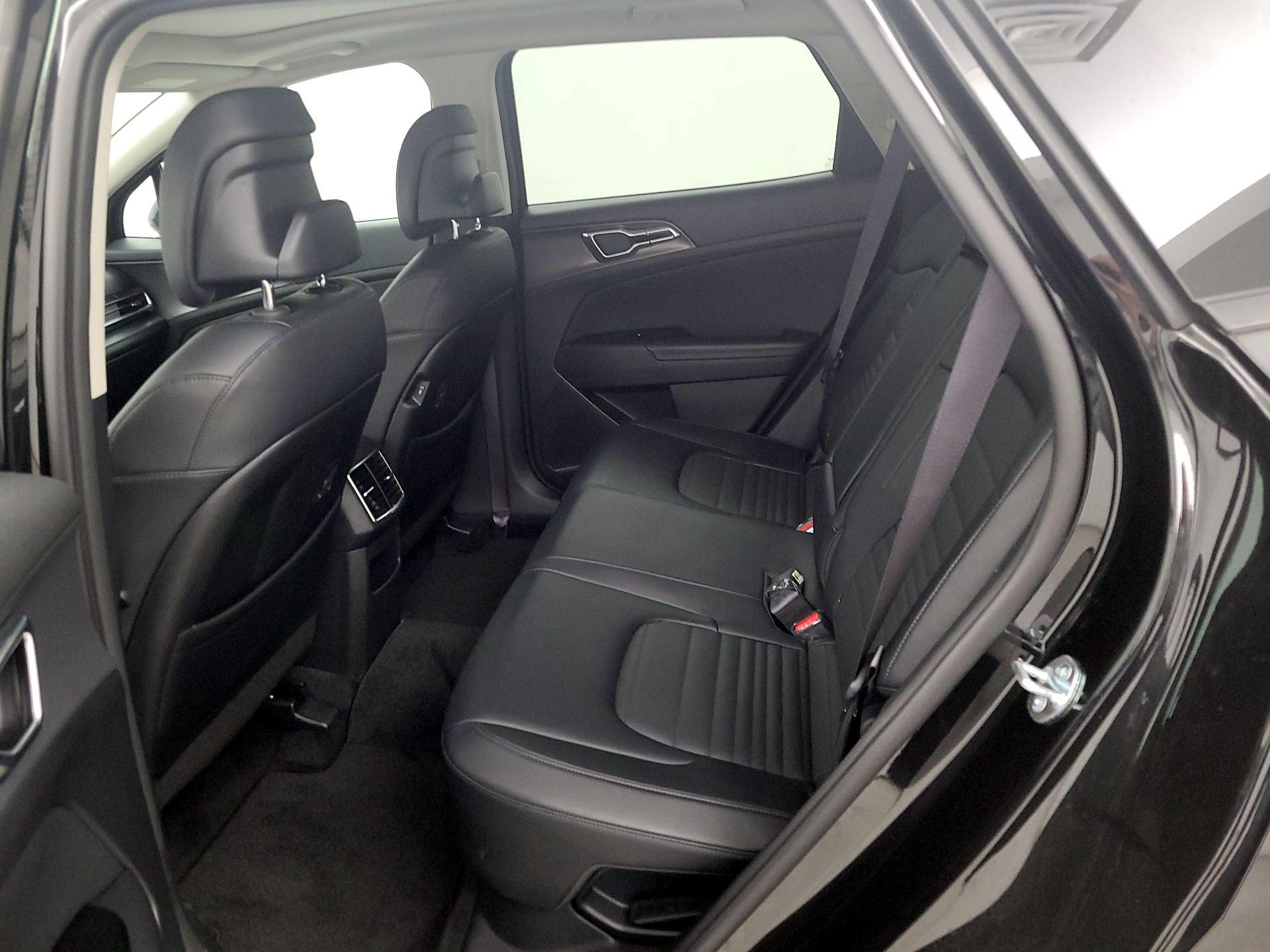 Thumbnail: 2023 Kia Sportage - 19